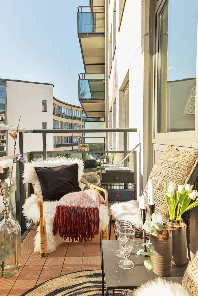 Фотоохота: 86 дизайн-идей для небольшого открытого балкончика