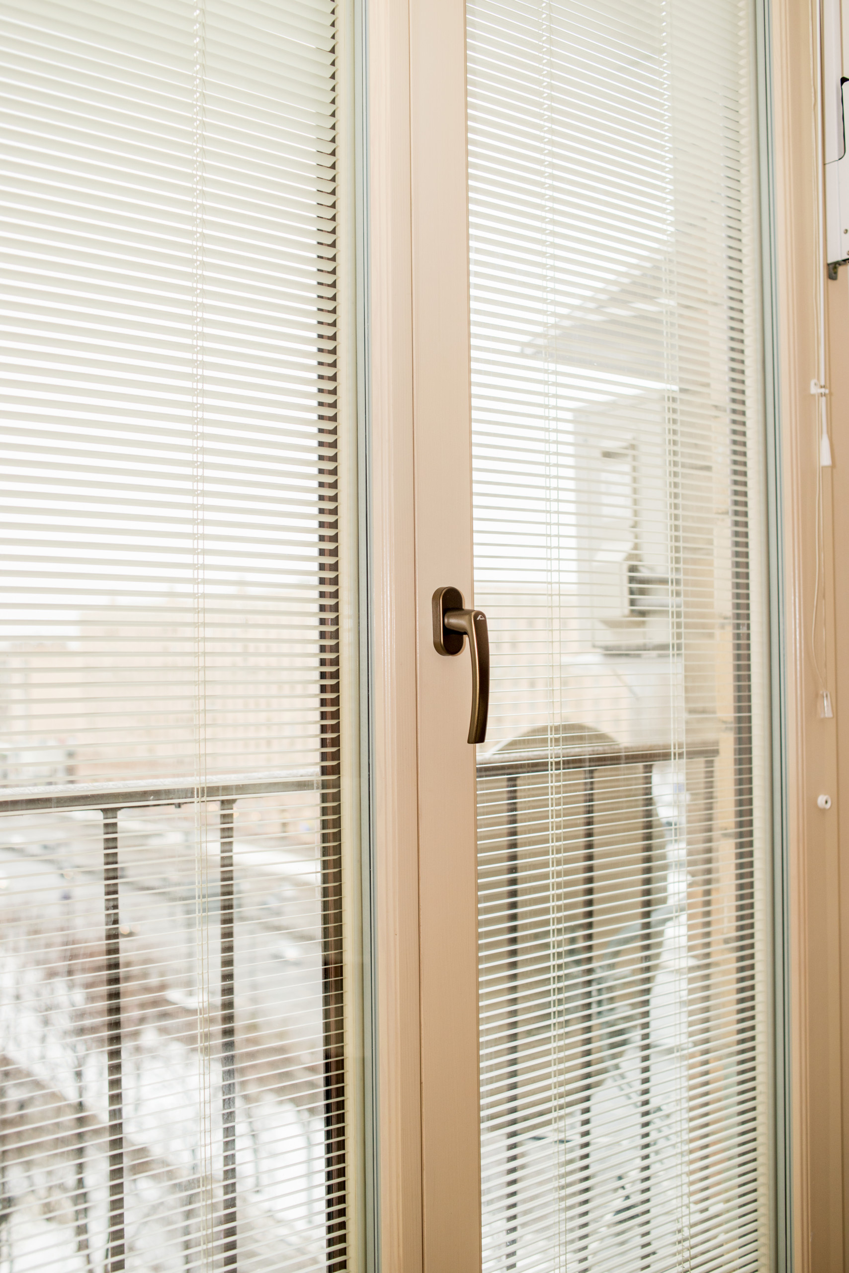 Вопрос: Как сделать форточку в пластиковом окне