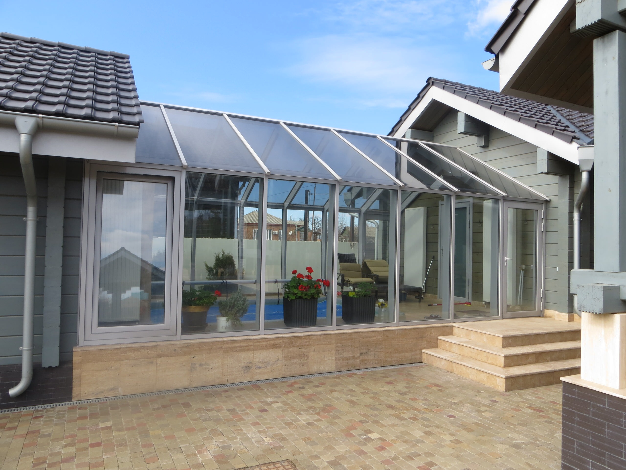 Фотоохота: 49 способов найти место бассейну на шести сотках