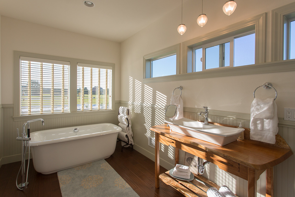 Больше не нужно: Зеркало над раковиной