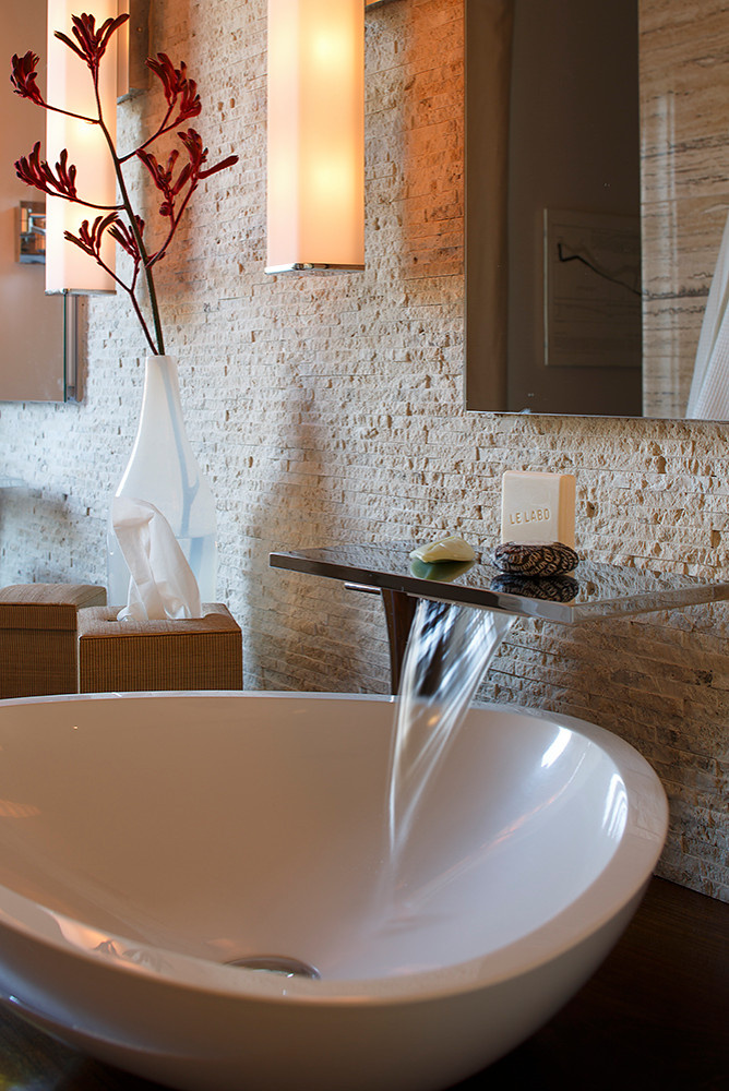 Психология: Как приучить близких экономить воду и выключать свет