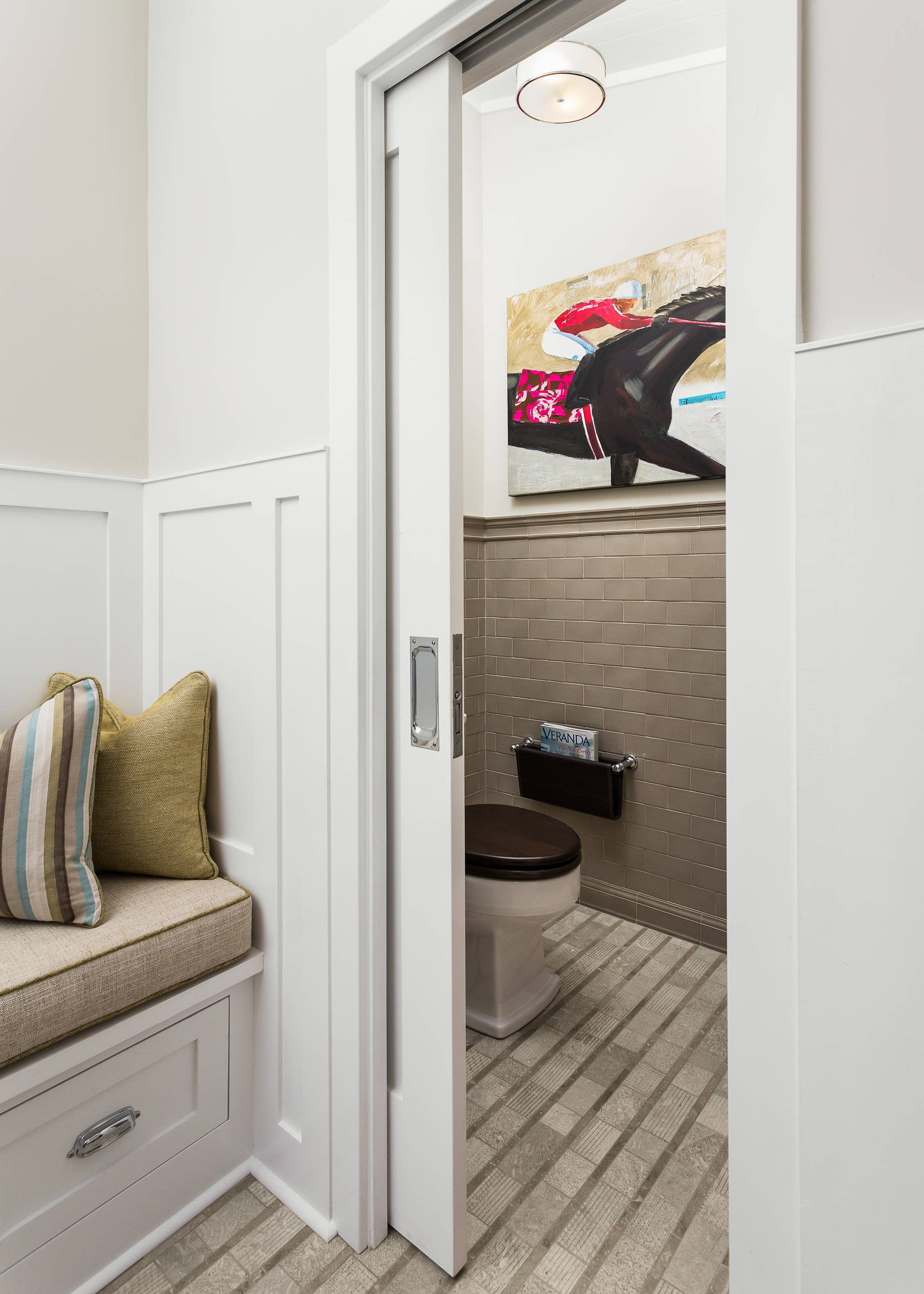 Объясняет юрист: Почему дверь из санузла не должна выходить в комнату