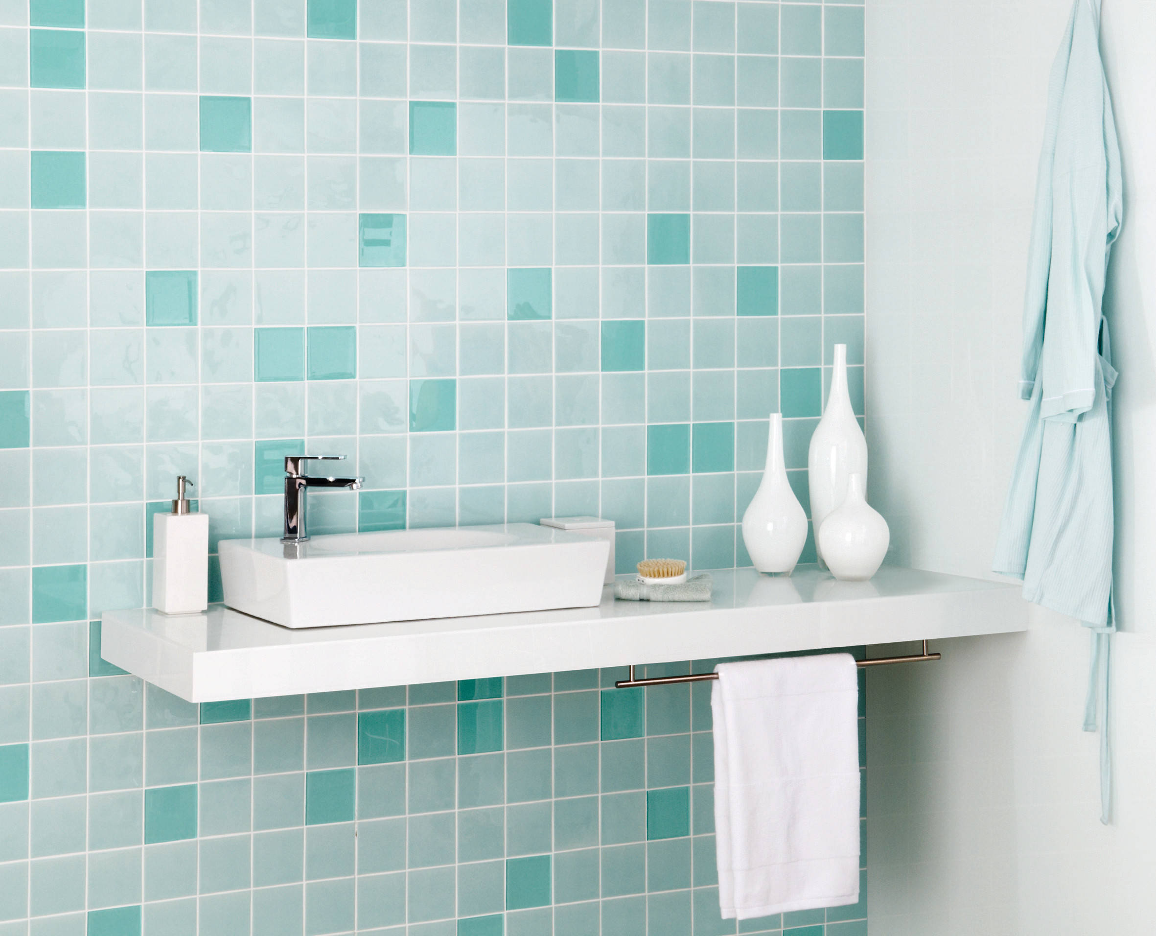 Больше не нужно: Зеркало над раковиной