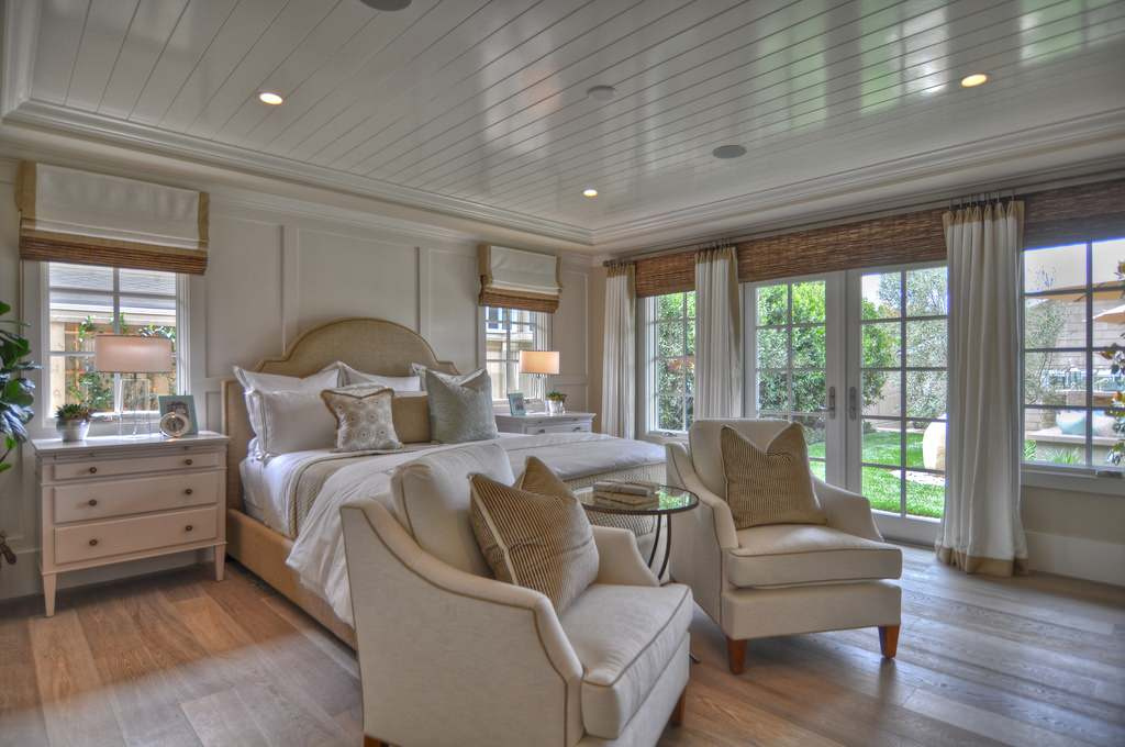 Почему цветовая гамма Юга Франции неуместна в России