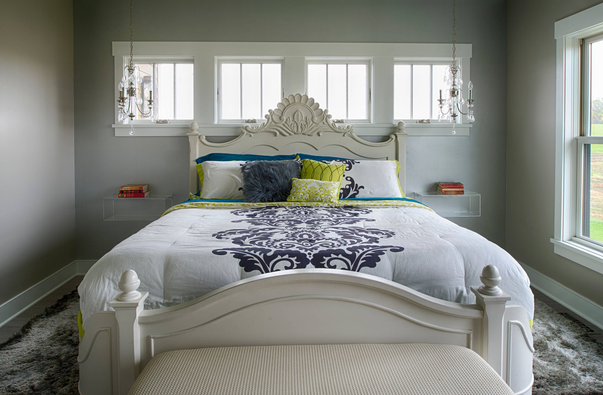 Фотоохота: 101 идея, как обыграть прикроватные тумбочки — с фото