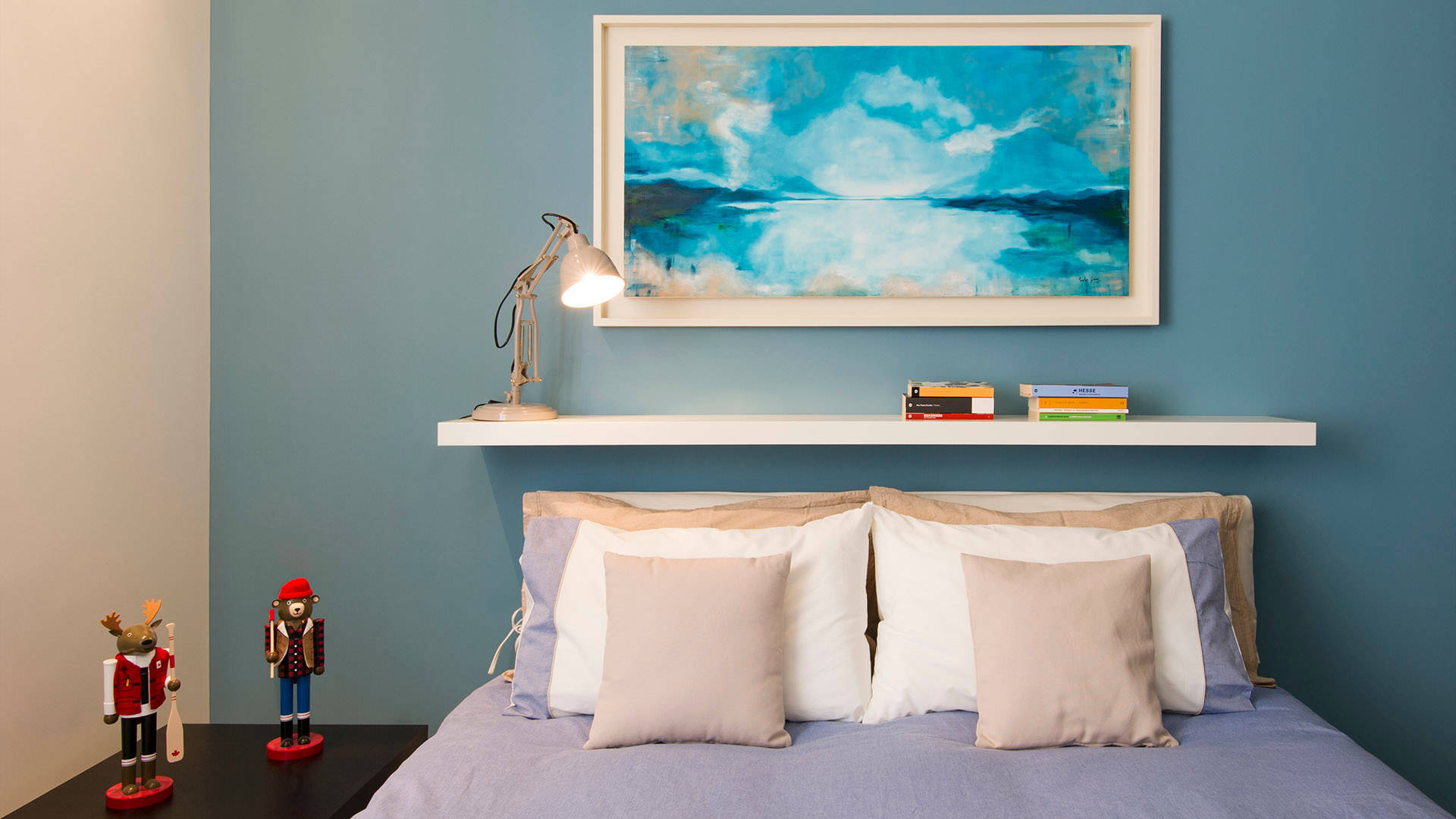 Фотоохота: 101 идея, как обыграть прикроватные тумбочки — с фото