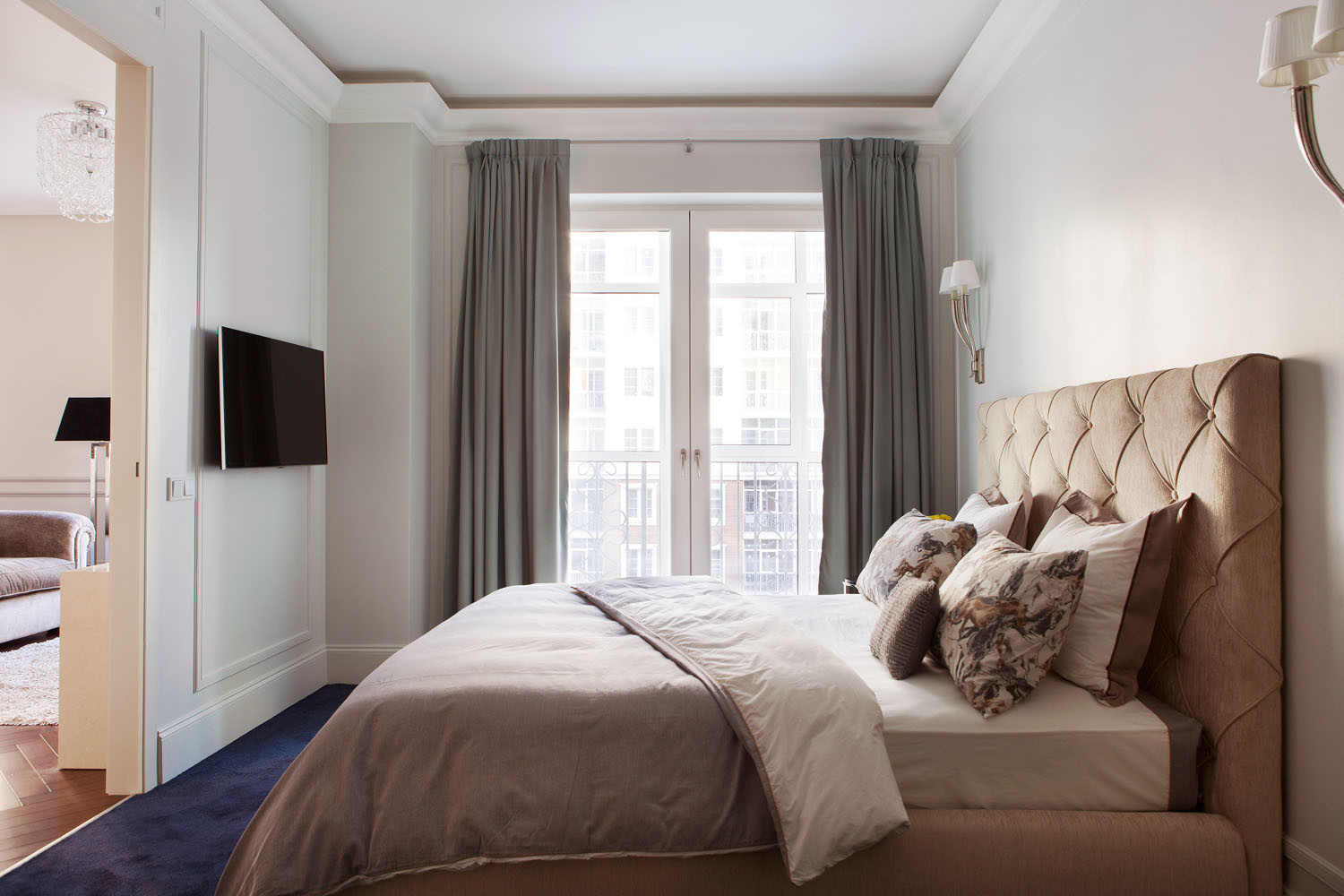 Маленькая спальня: 11 идей, как уместить все необходимое