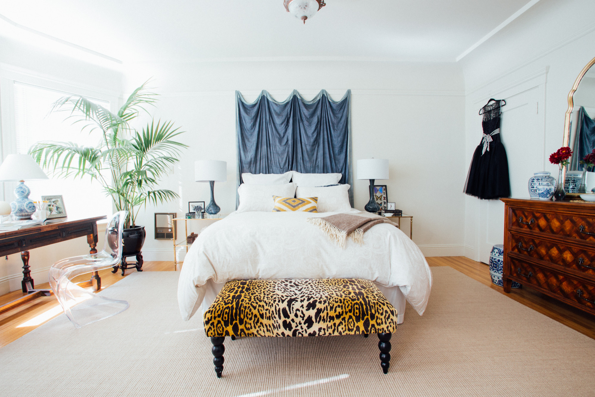 Просто фото: Изголовье кровати своими руками — 26 идей