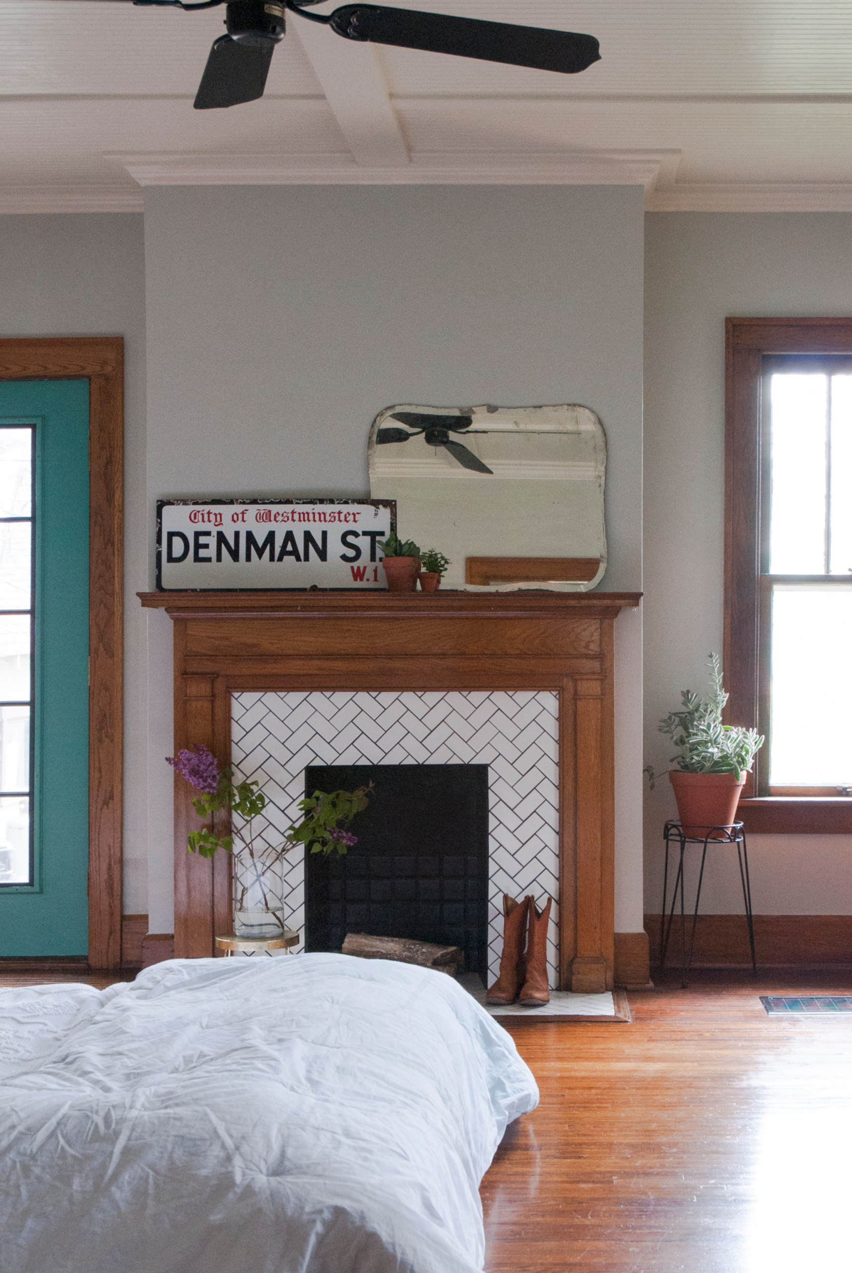 16 неожиданных вещей, которыми вы даже не думали украшать камин