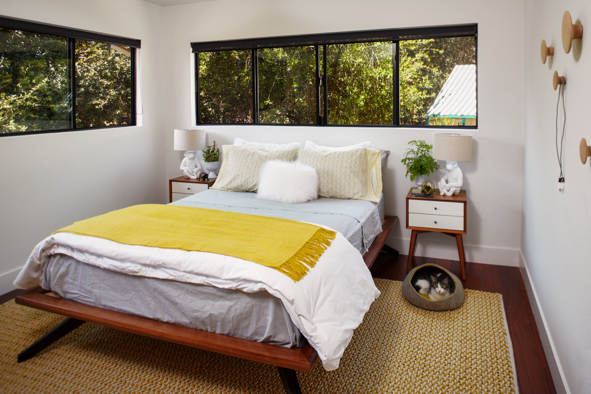 Фотоохота: Домики для кошек своими руками — 40 идей