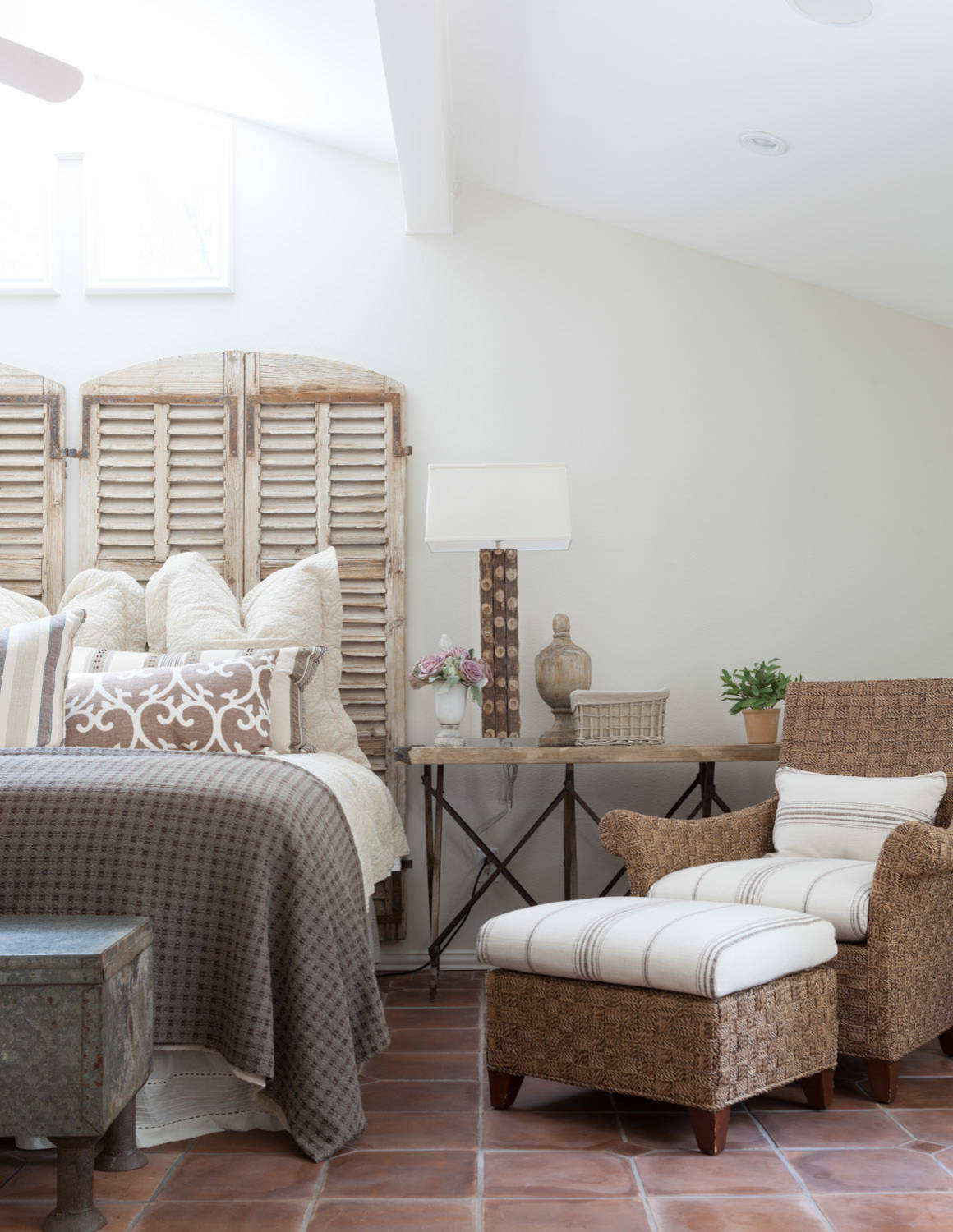 Четыре схемы: С чем комбинировать бежевые и серые оттенки