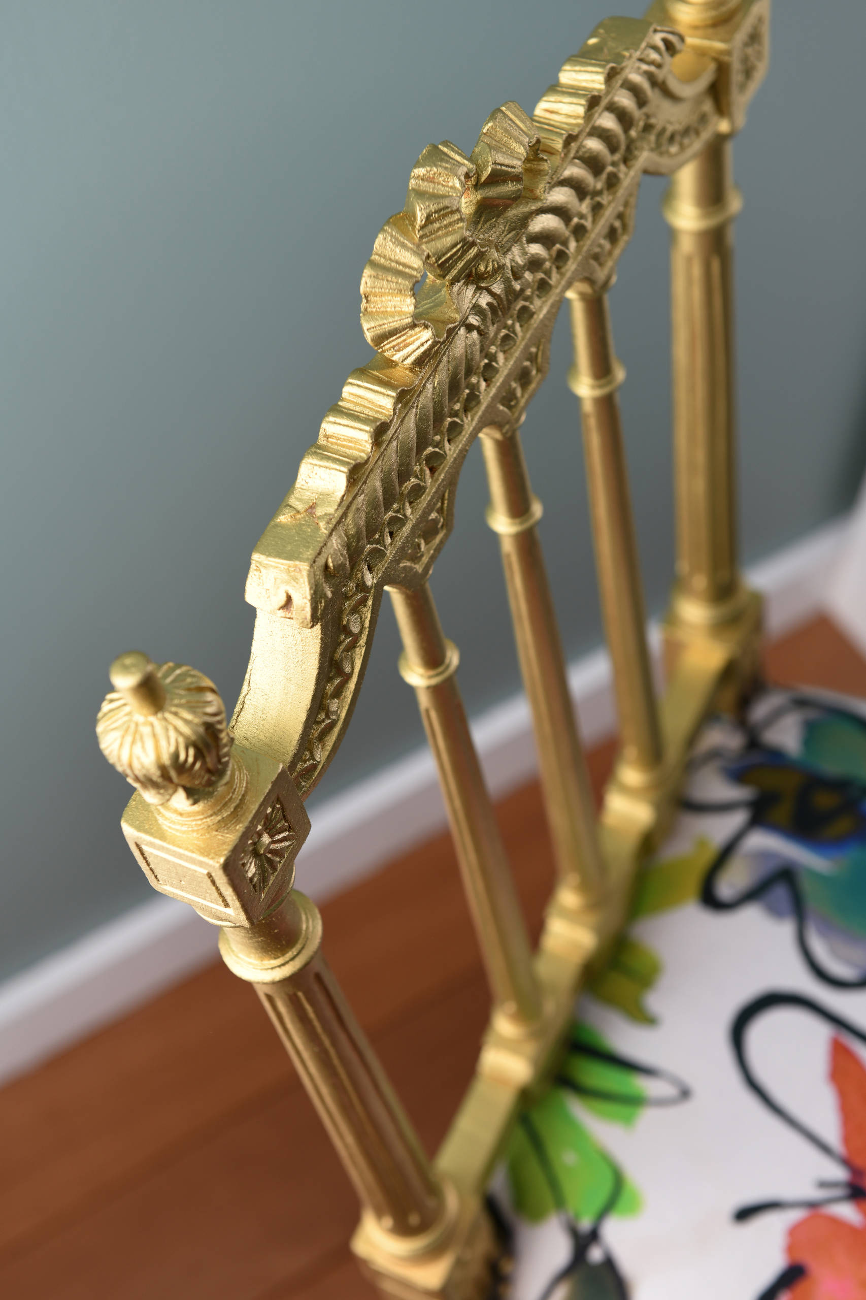 Дизайн-дебаты: Зачем нам «золотые унитазы» в 2020-х