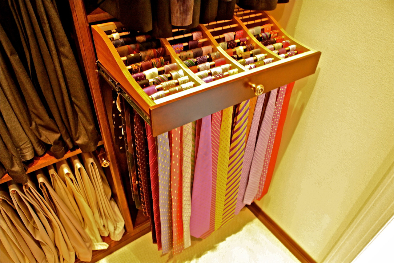 Складская программа: О порядке вещей в отдельно взятом шкафу