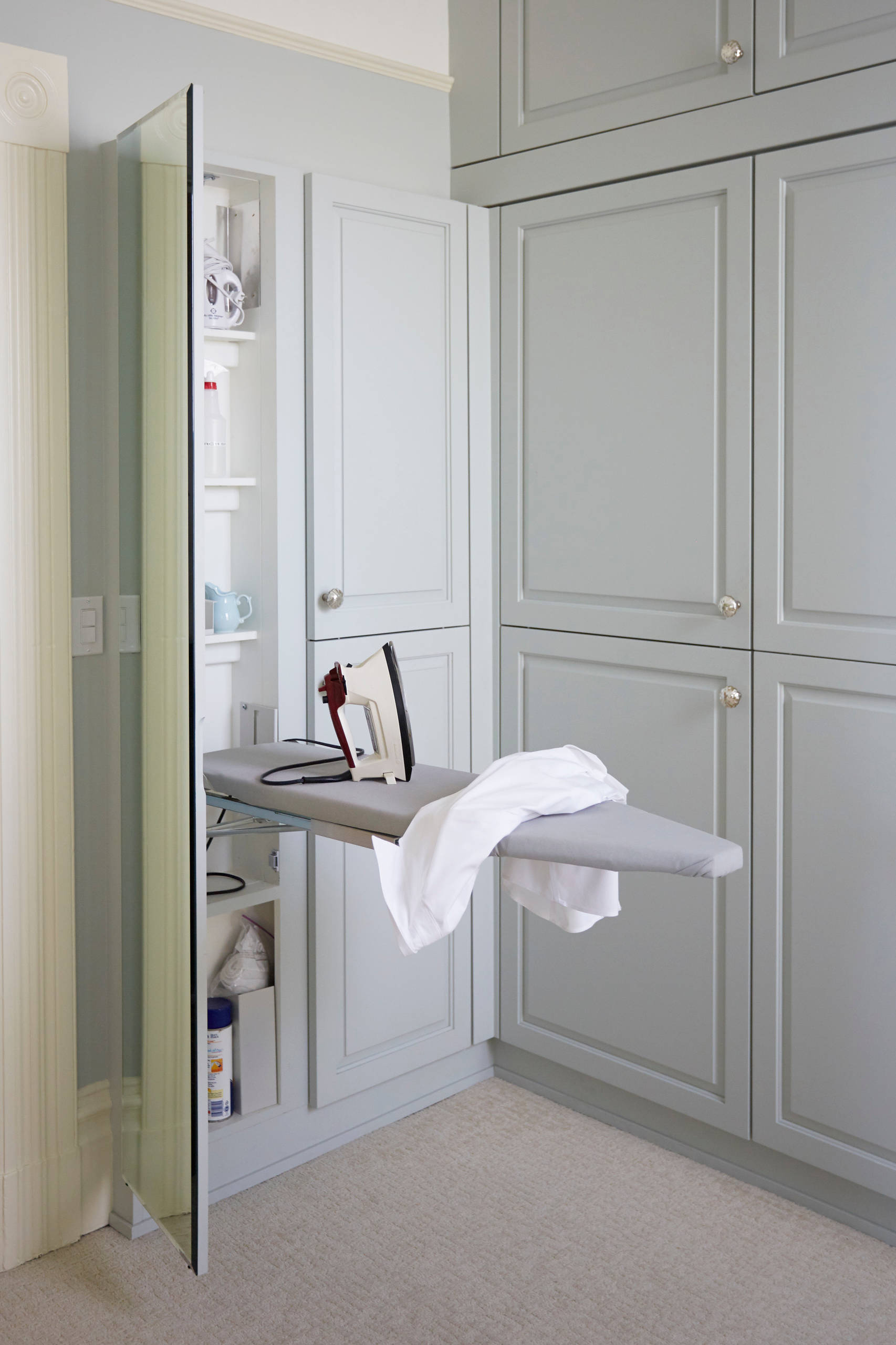 Встроенный шкаф: О чем подумать, прежде чем вызвать замерщика