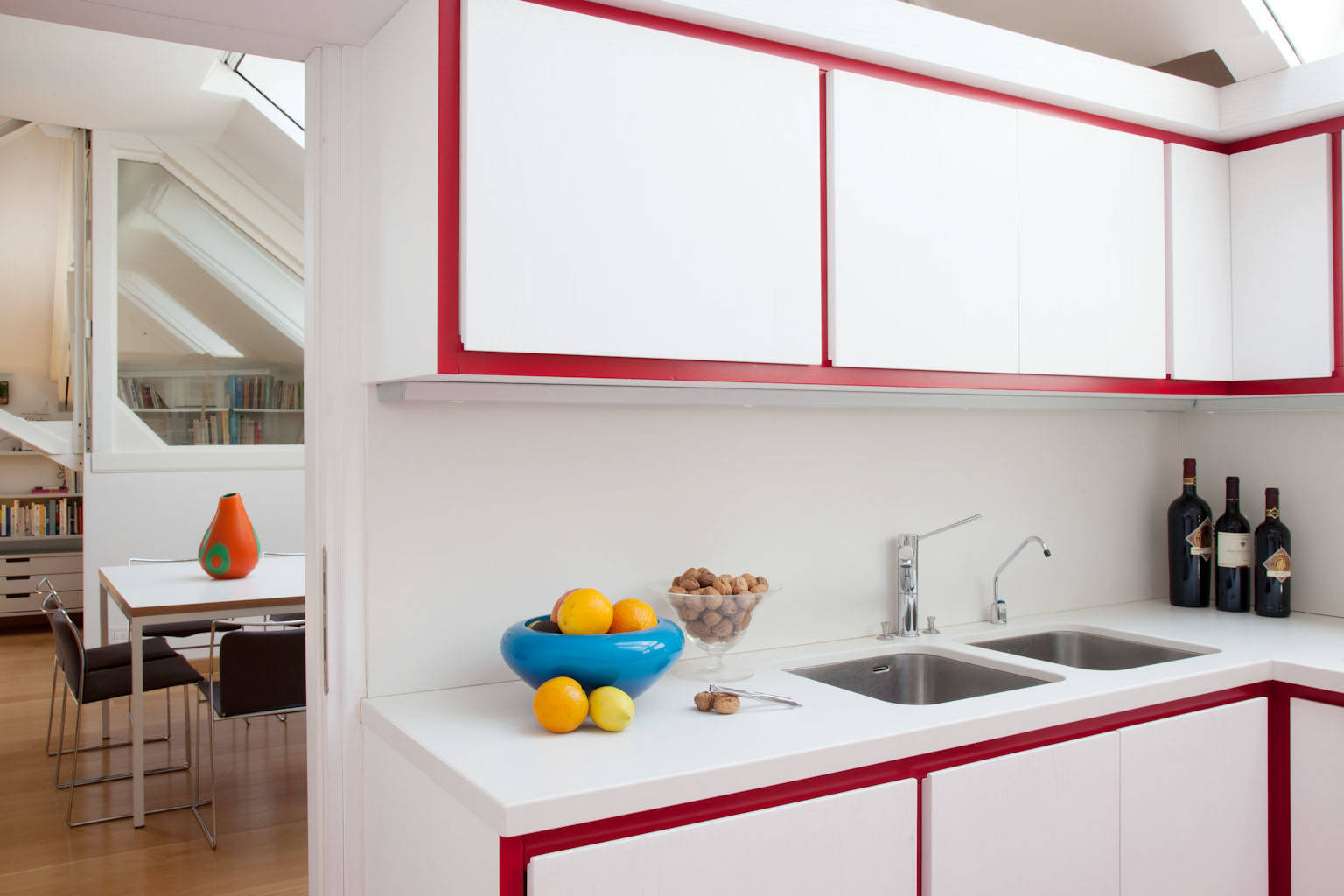 С миру по идее: Простой и эффектный декор кухни