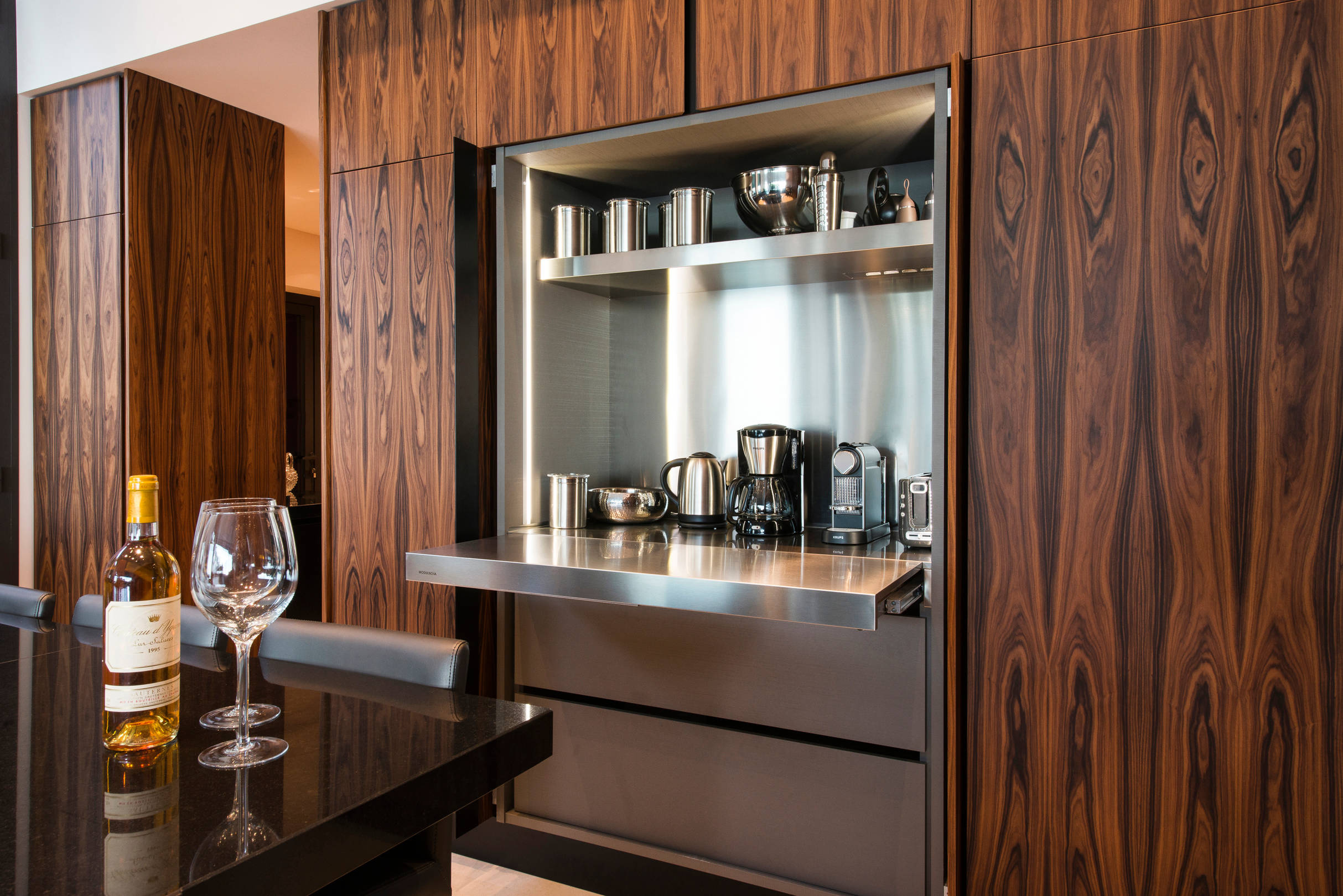 Просто фото: Уголок для завтрака и кофейная станция