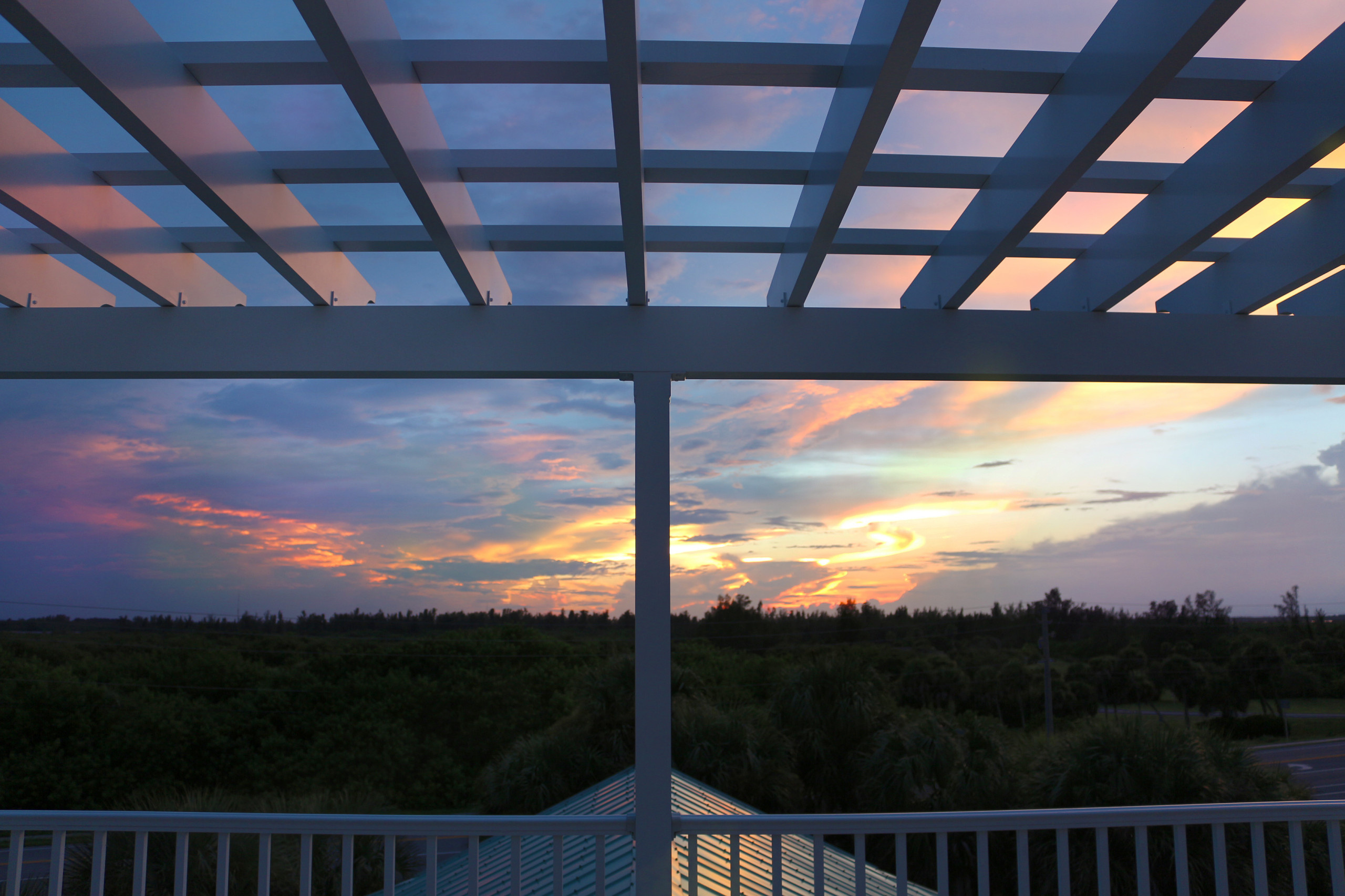 Дом на склоне: Преимущество или головная боль