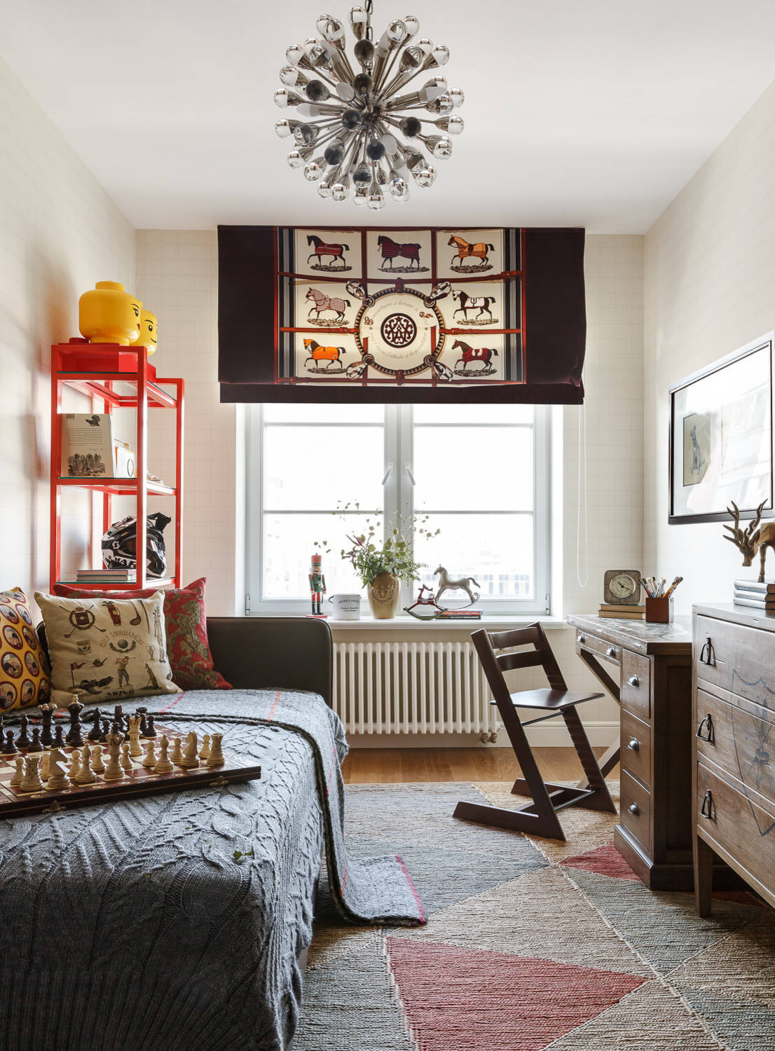 В гостях: Квартира с элементами барокко и современным искусством