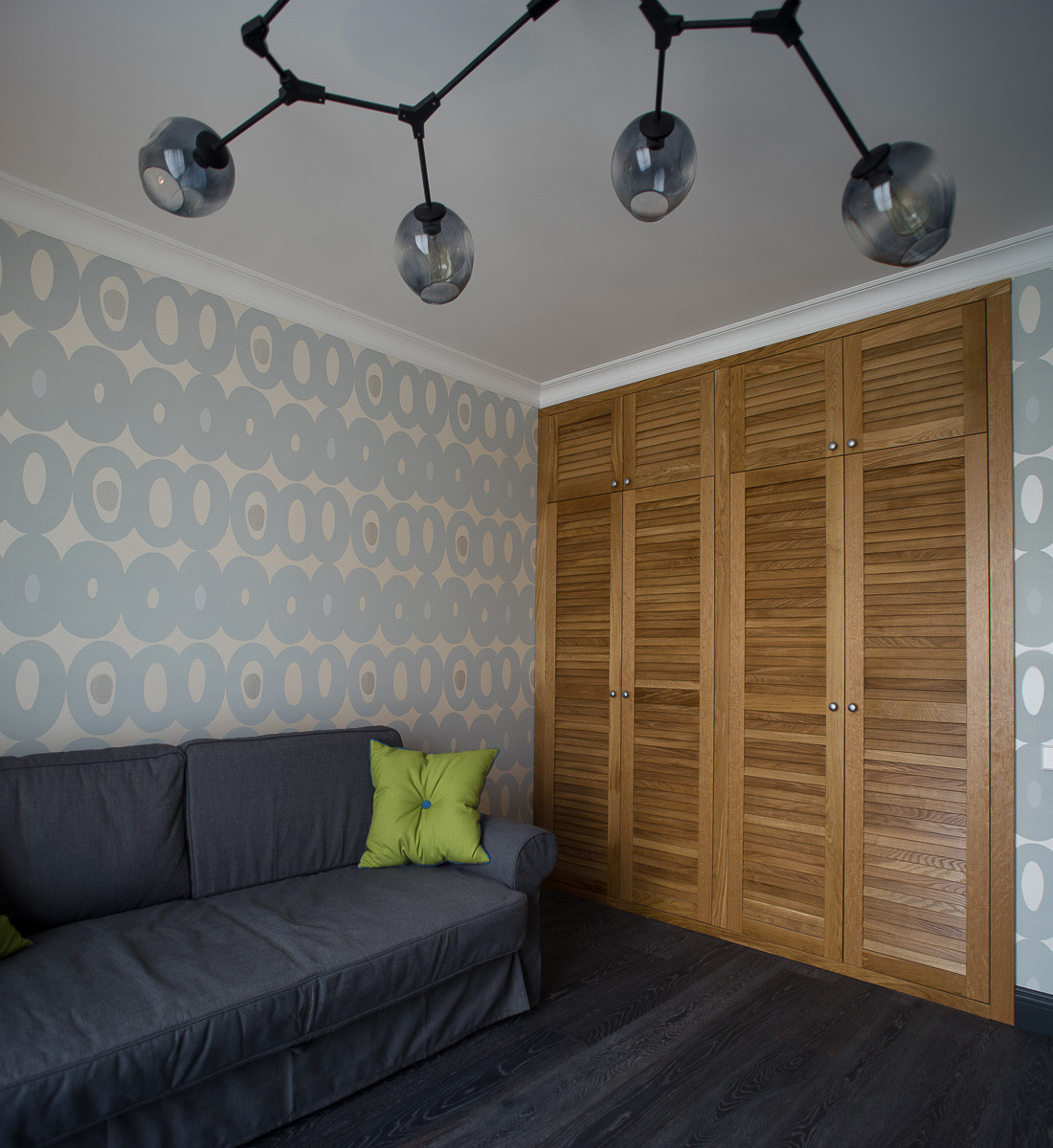 За и против: Встроенная мебель или отдельностоящий шкаф