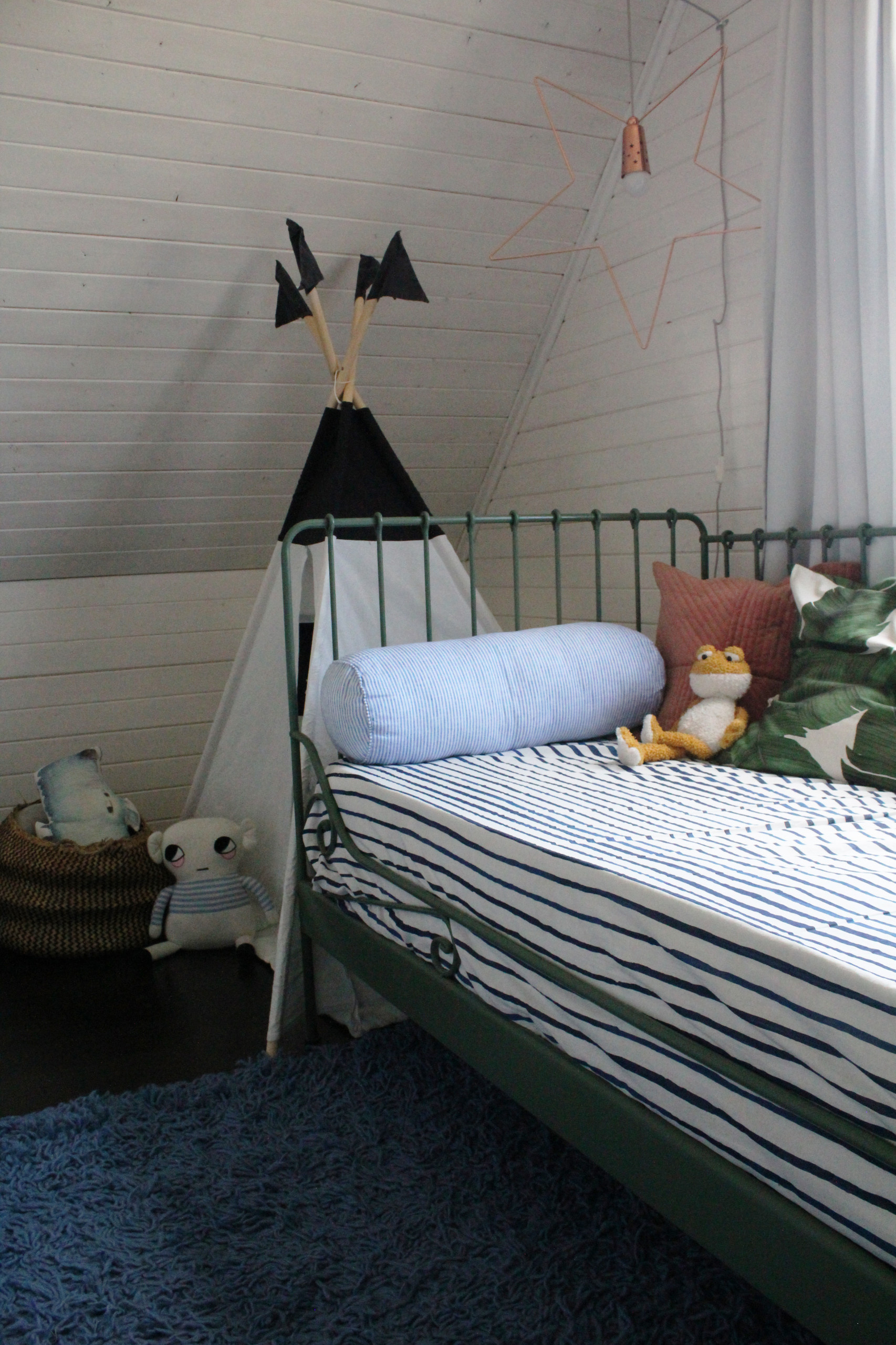 В гостях: Дачный домик 57 кв.м, полный жизни и цвета