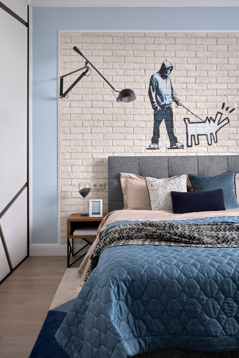 В гостях: Квартира с летящими утками и охотничьей собакой