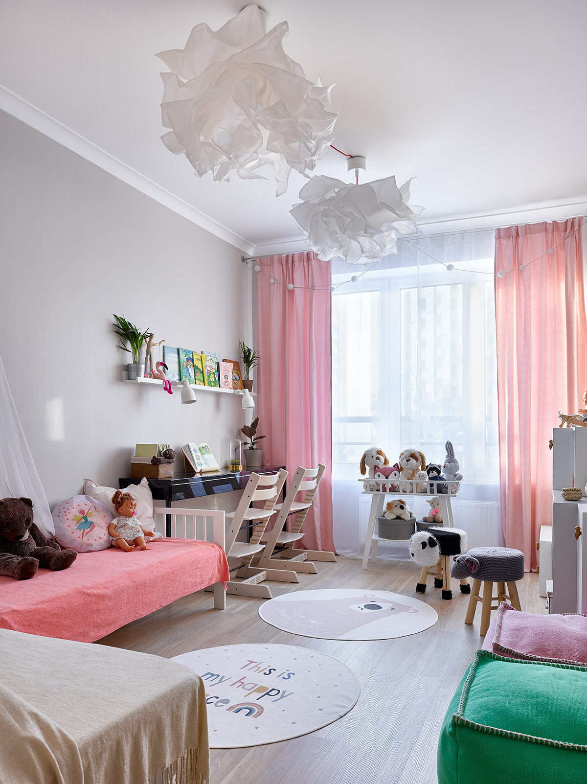 В гостях: Солнечная квартира для семьи дизайнера