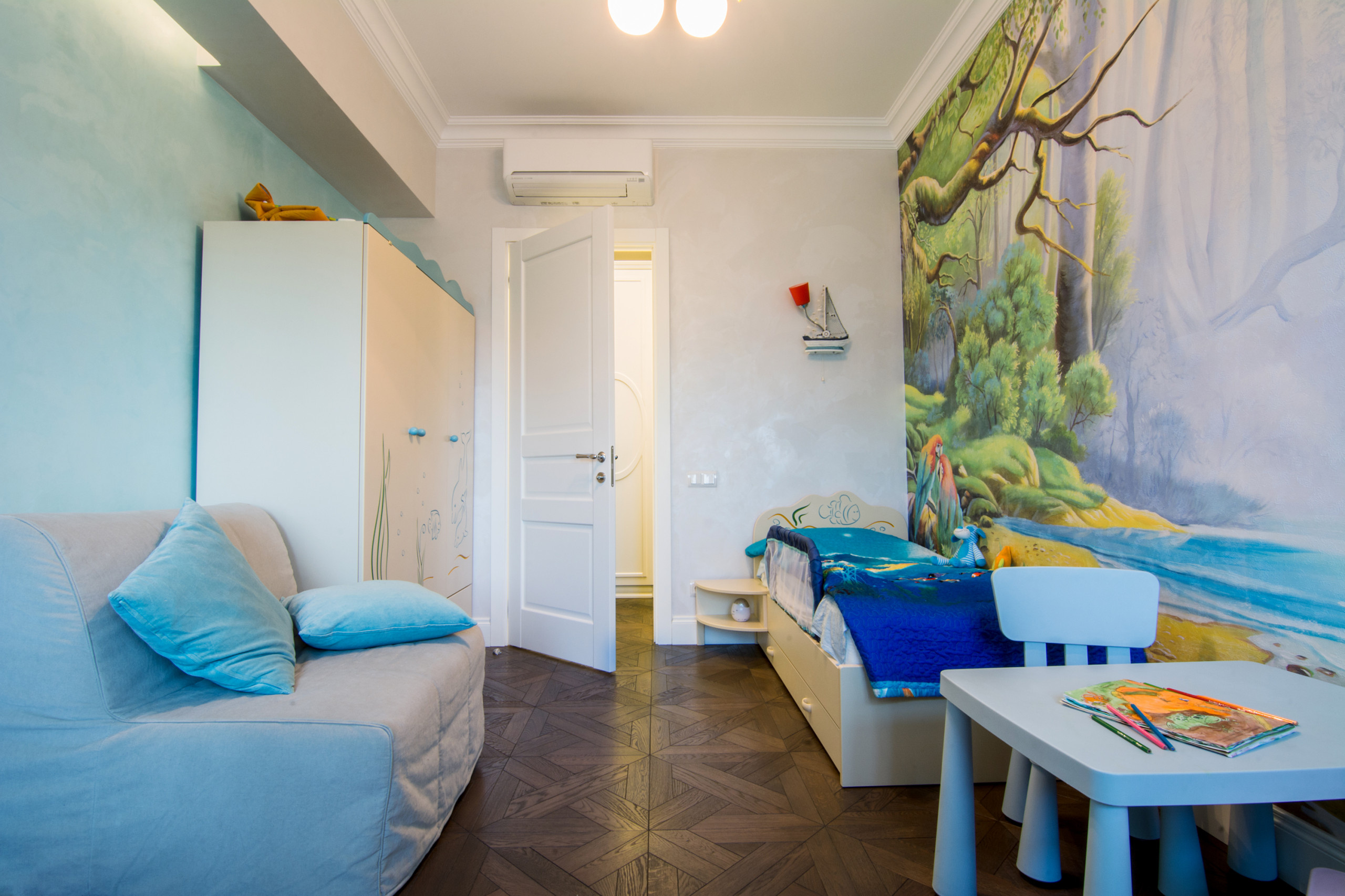 Houzz тур: Ажурный «иней» в московской сталинке