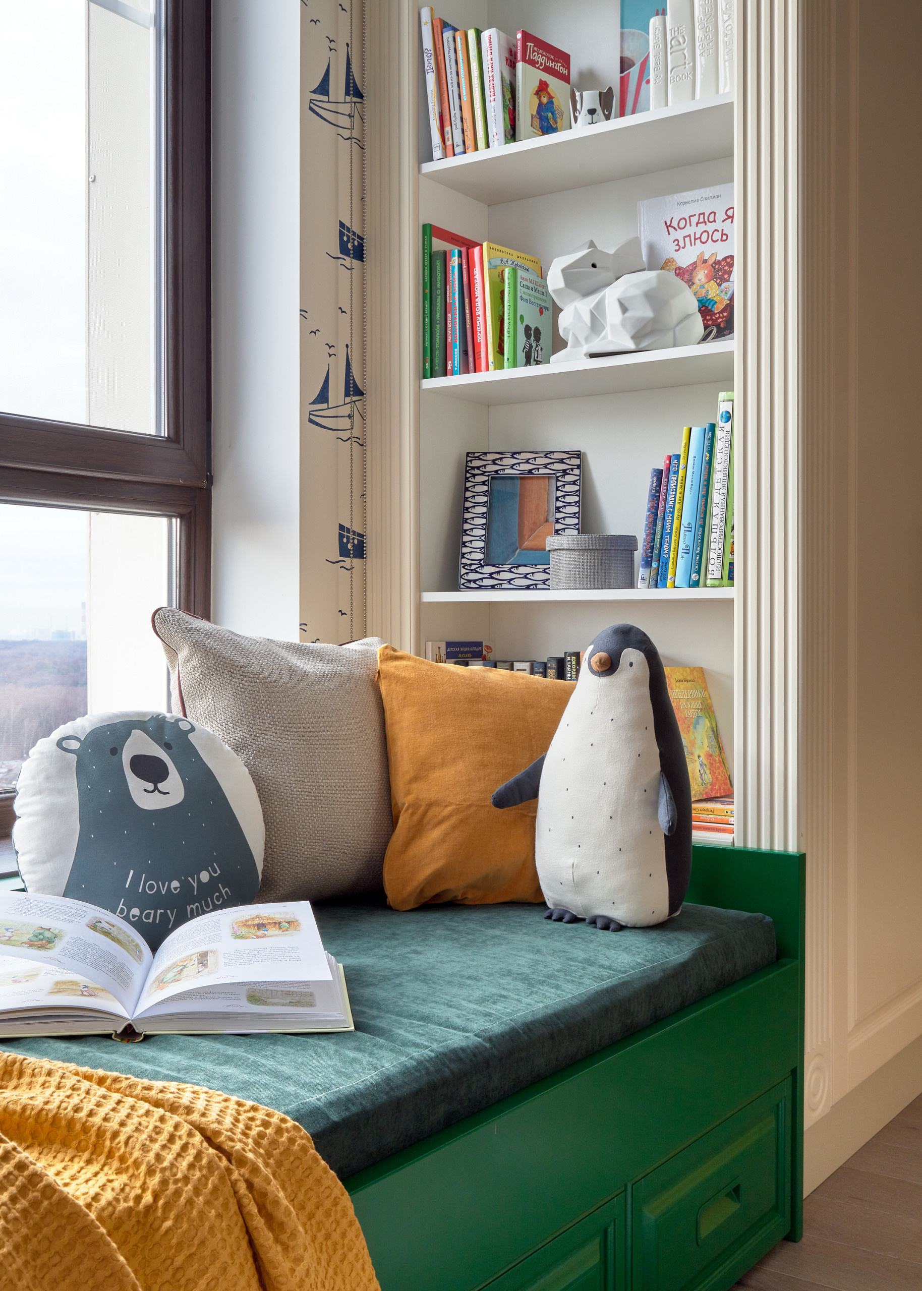 В гостях: Квартира с летящими утками и охотничьей собакой