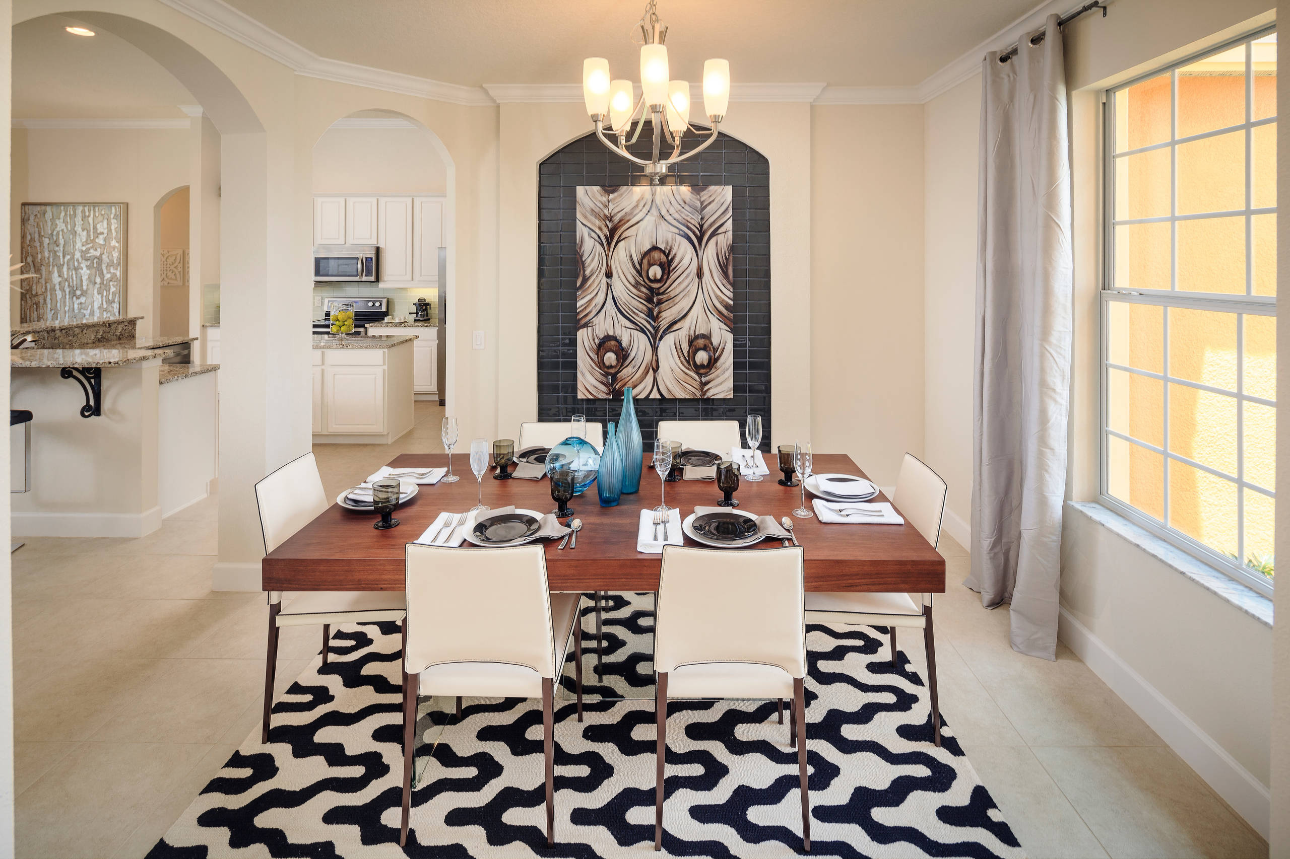 Микротренды: Павлин-мавлин, или Время оперяться