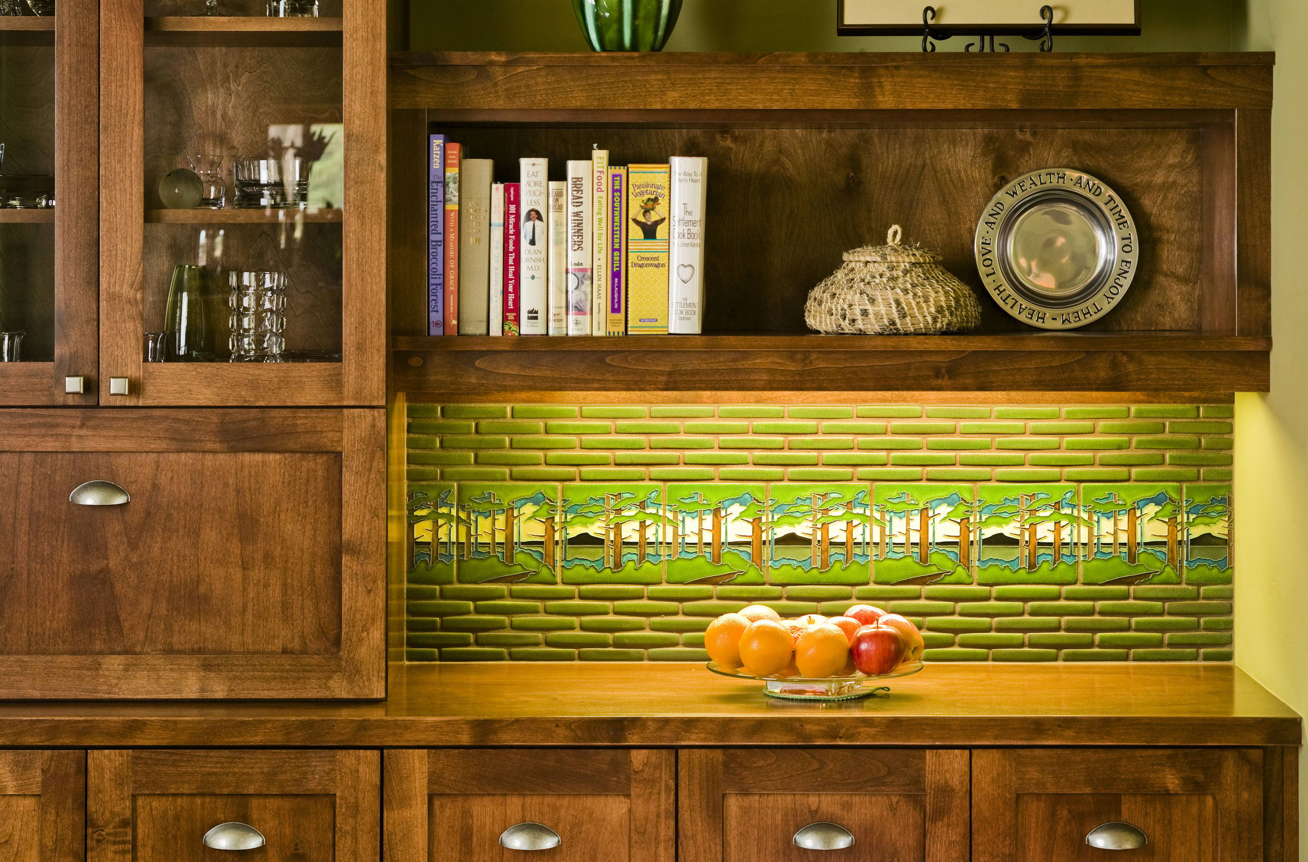 Мода на «пороки»: Зачем нам вещи с изъянами