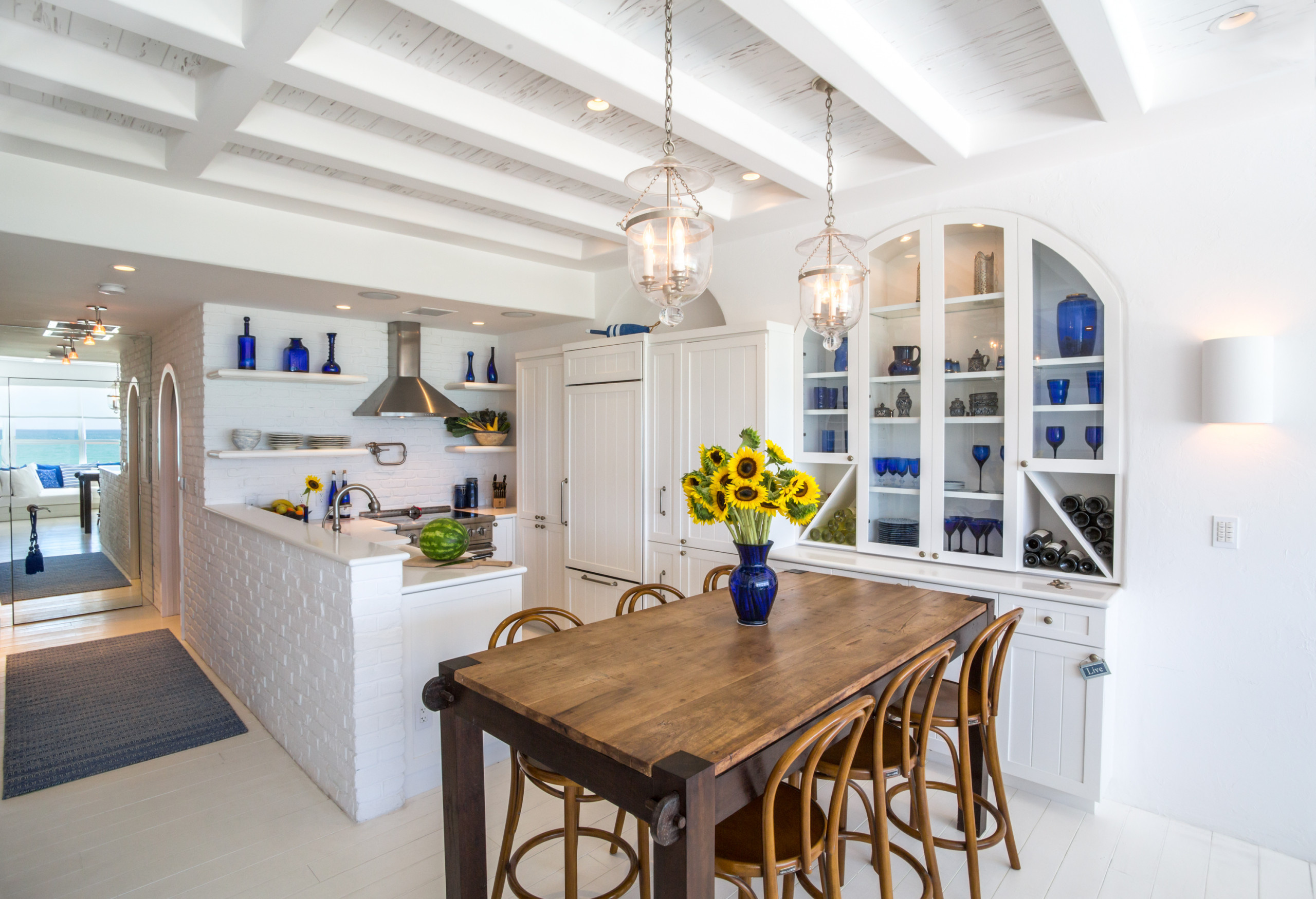 Просто фото: Кухня в греческом стиле — 20 решений