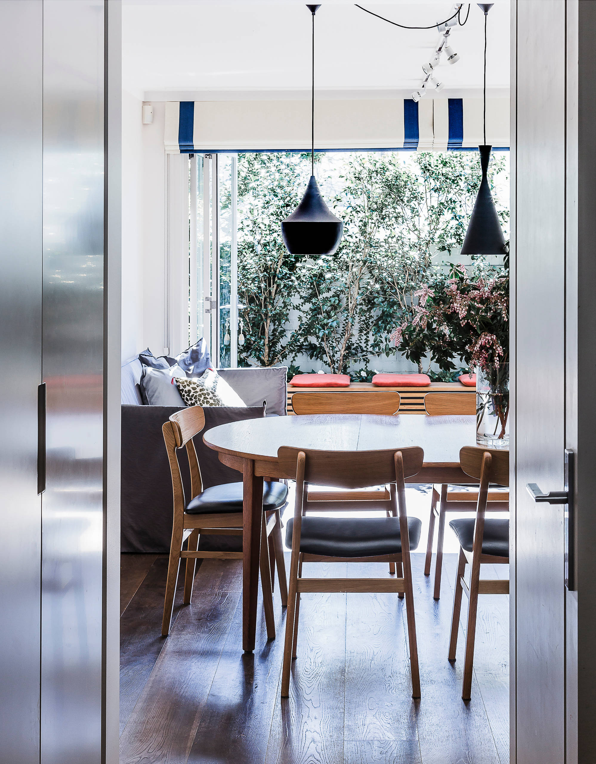 Фотоохоота: 93 идеи для освещения обеденного стола