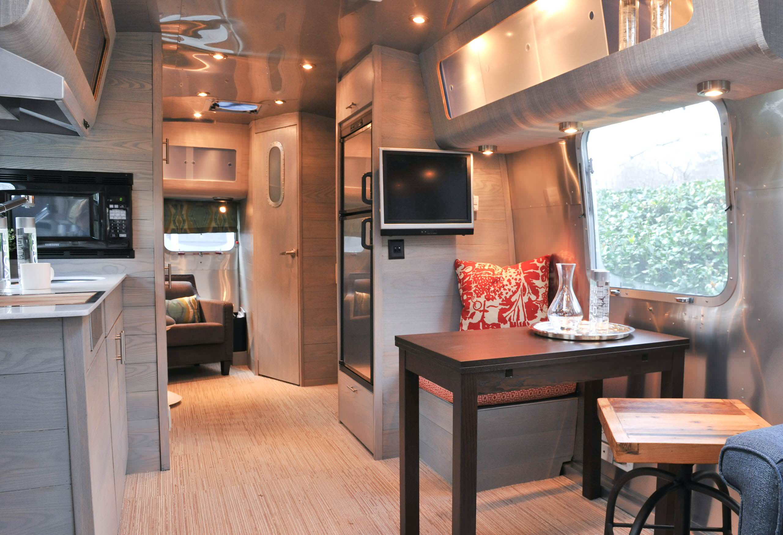 Уроки путешествий: Как применить в малогабаритке дизайн отеля и поезда