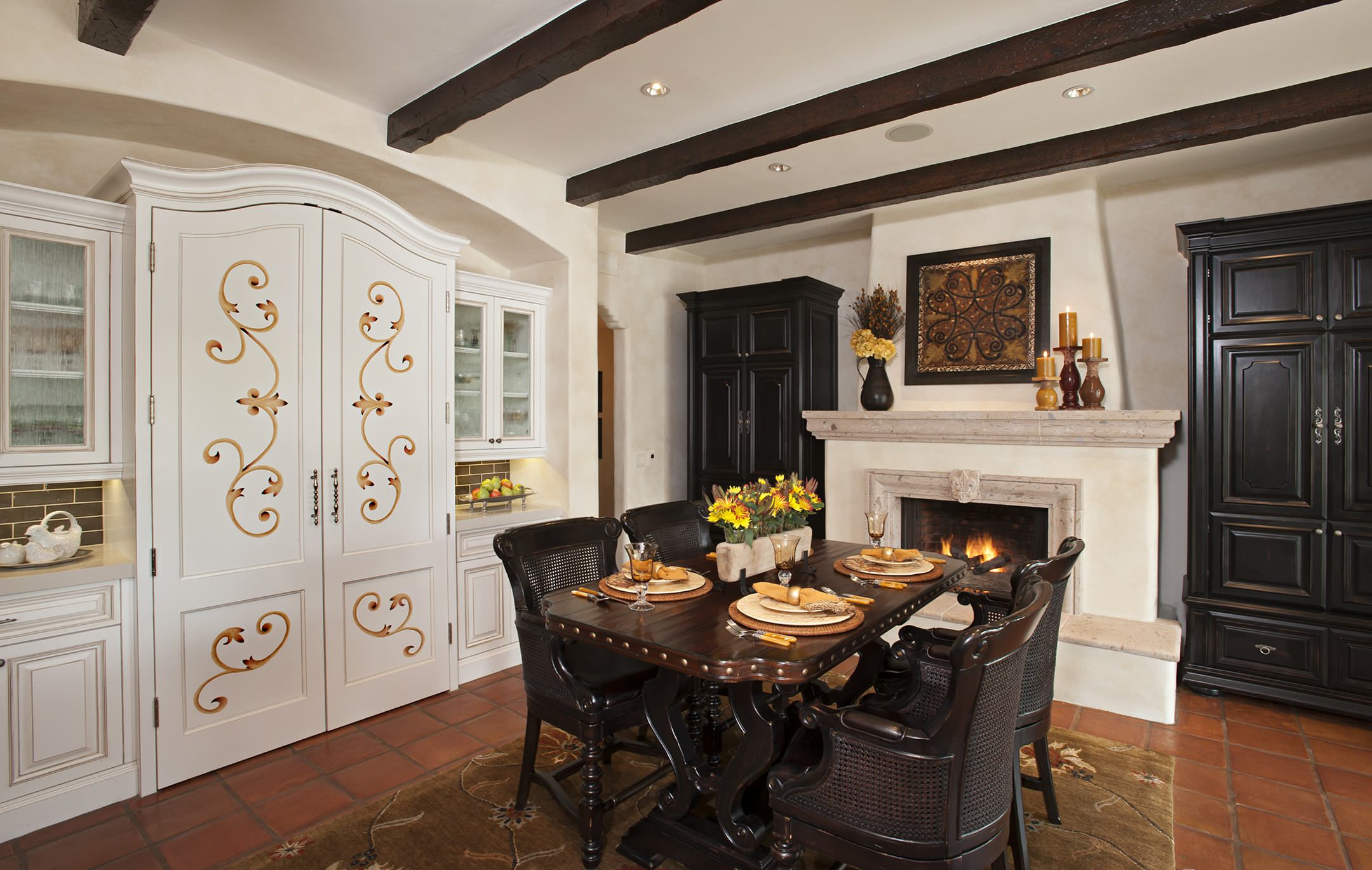 Фотоохота: Непошлые кухни с рисунком на фасаде