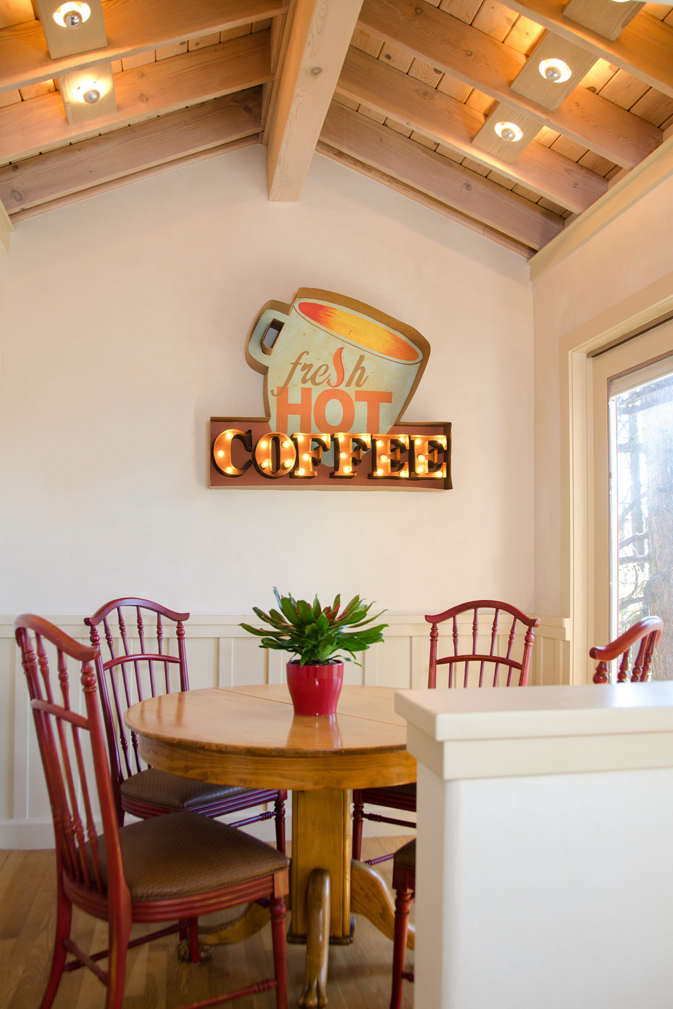 Фотоохоота: 93 идеи для освещения обеденного стола