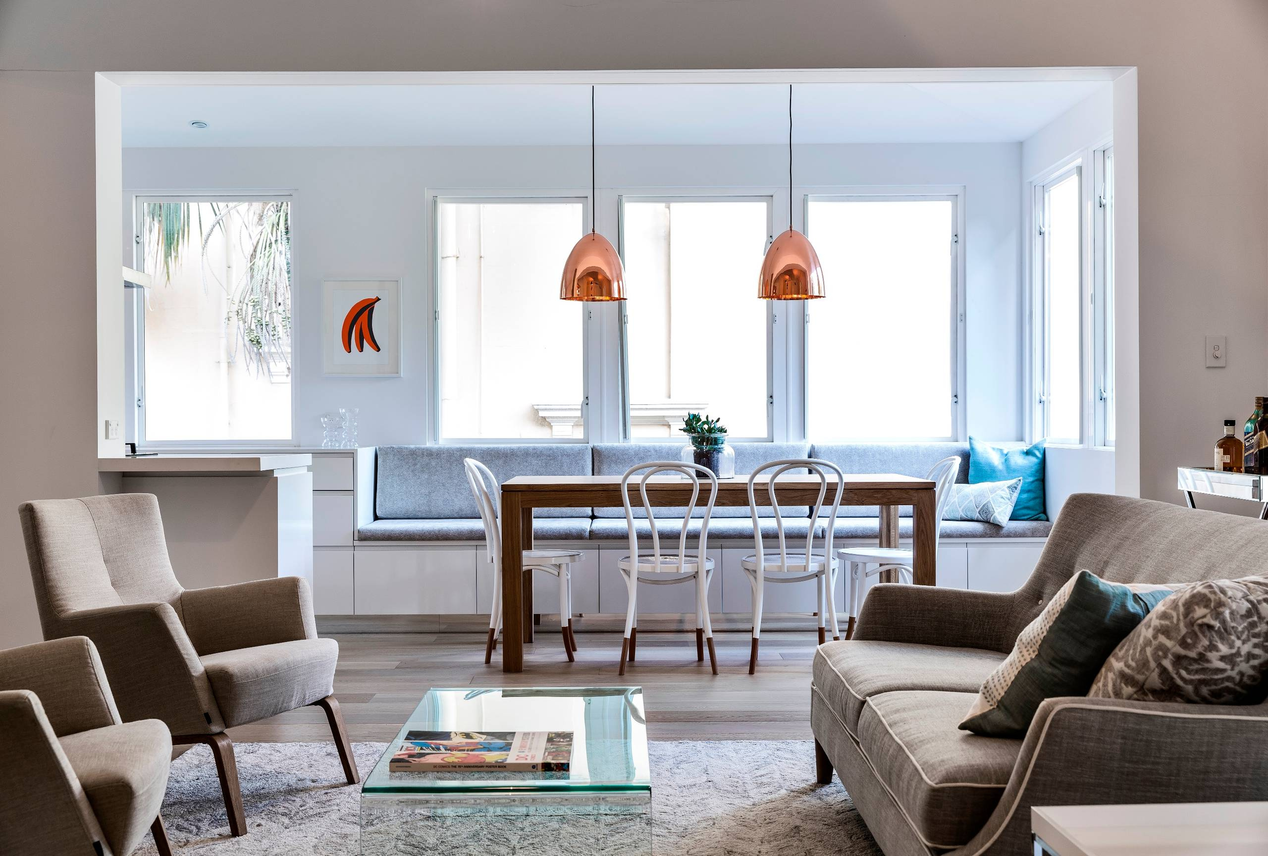 Круглый или квадратный: Какой обеденный стол лучше и почему