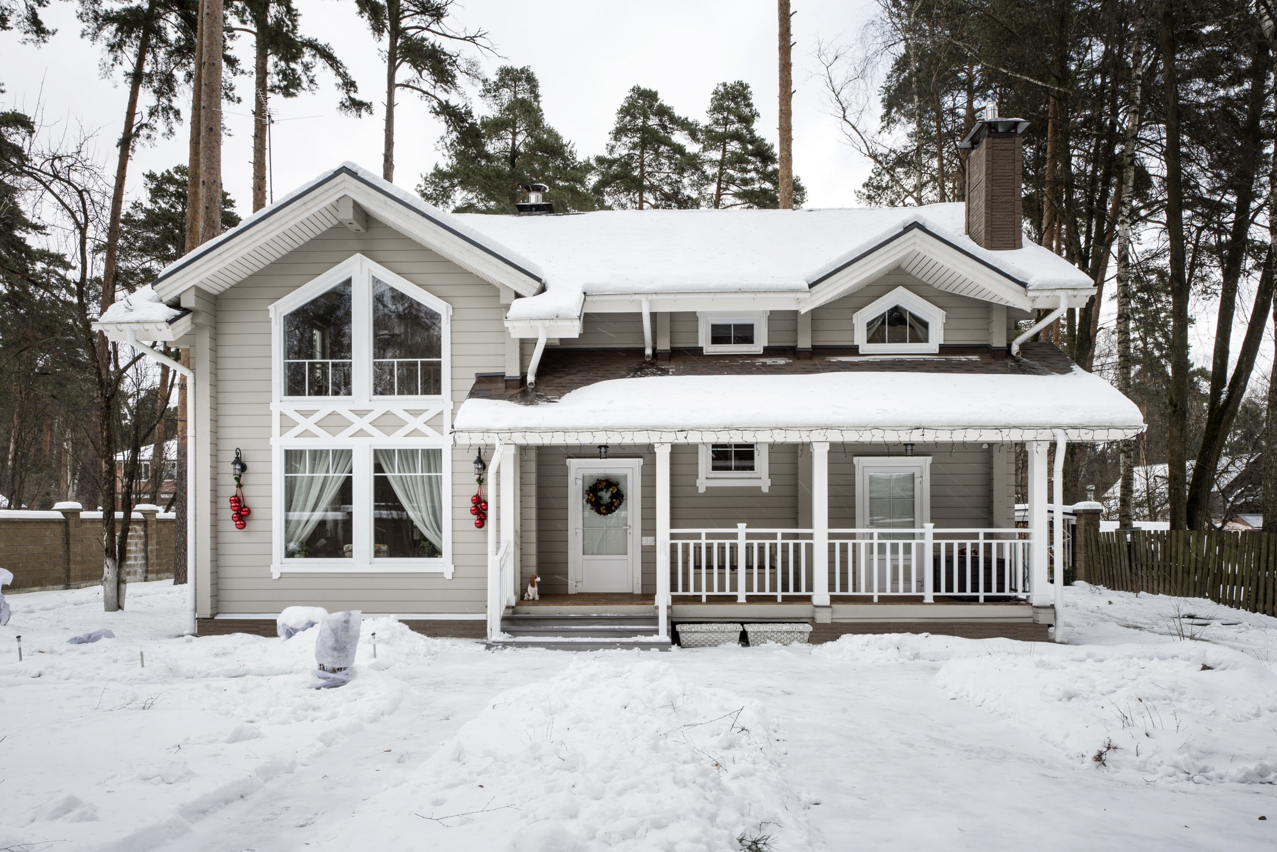 Вопрос: Сколько этажей должно быть у дачи