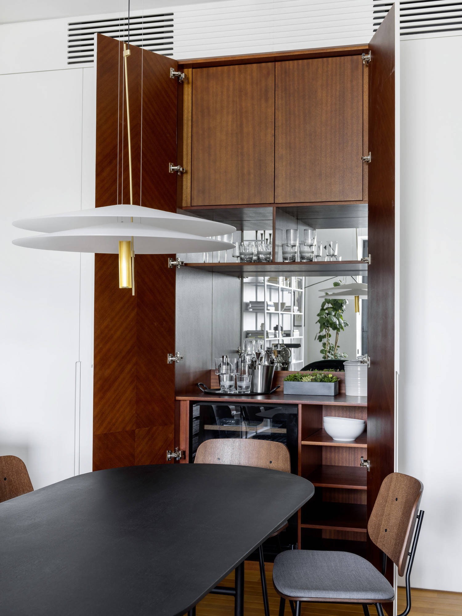 Houzz тур: Гарсоньерка с крошечной кухней