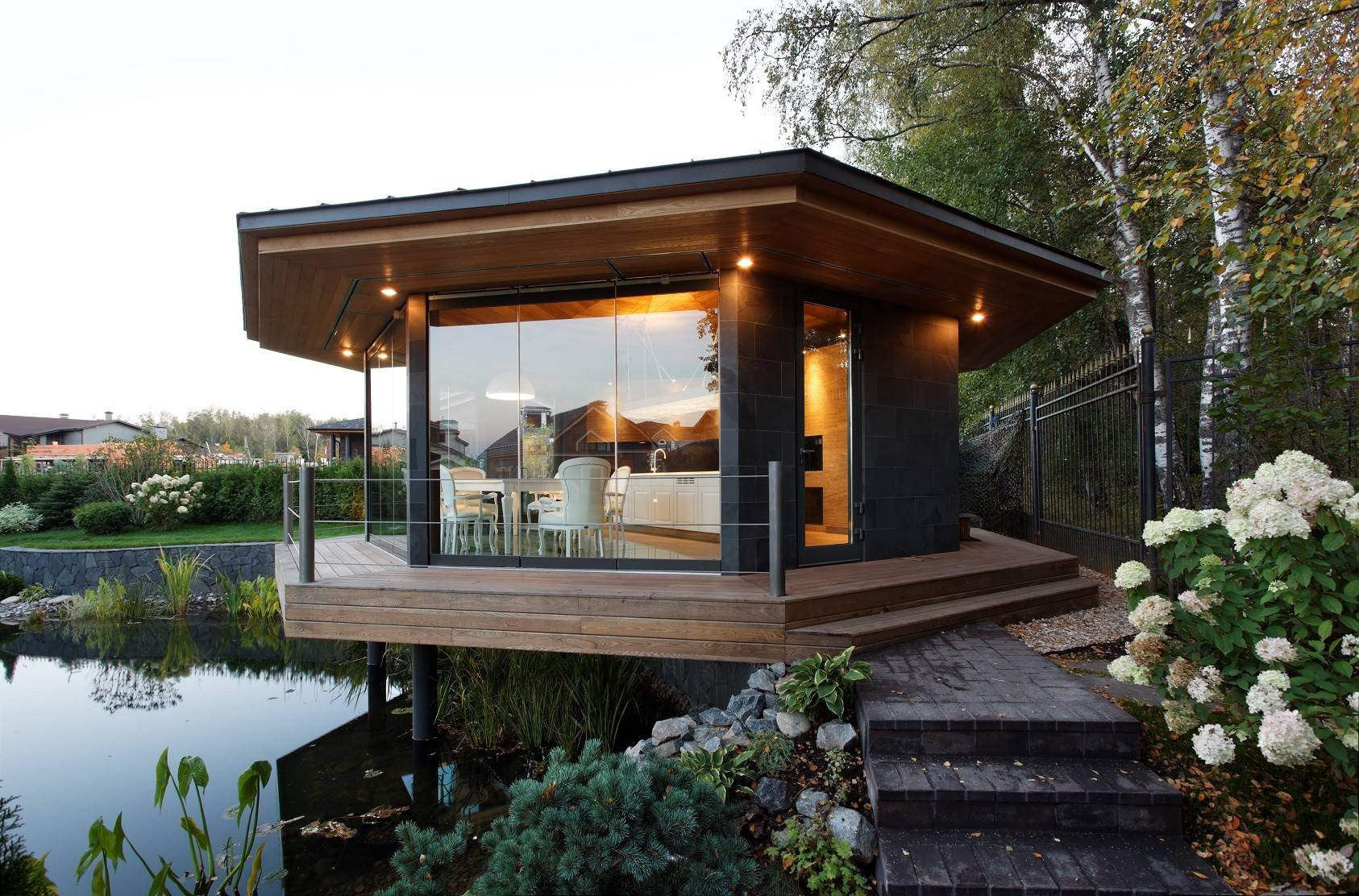 Беседка в саду: Где поставить и какую выбрать