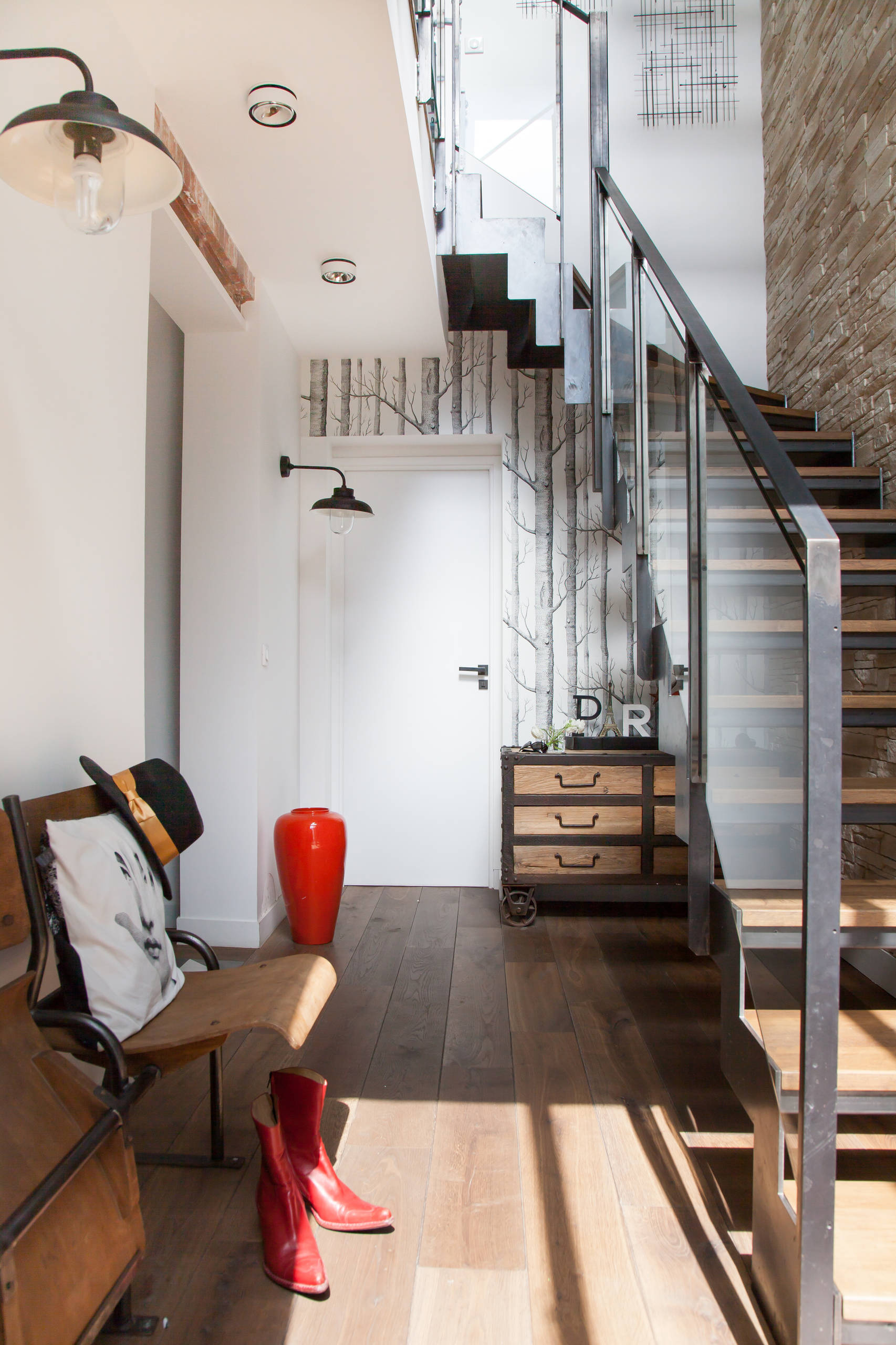 Фотоохота: 97 способов сделать прихожую яркой