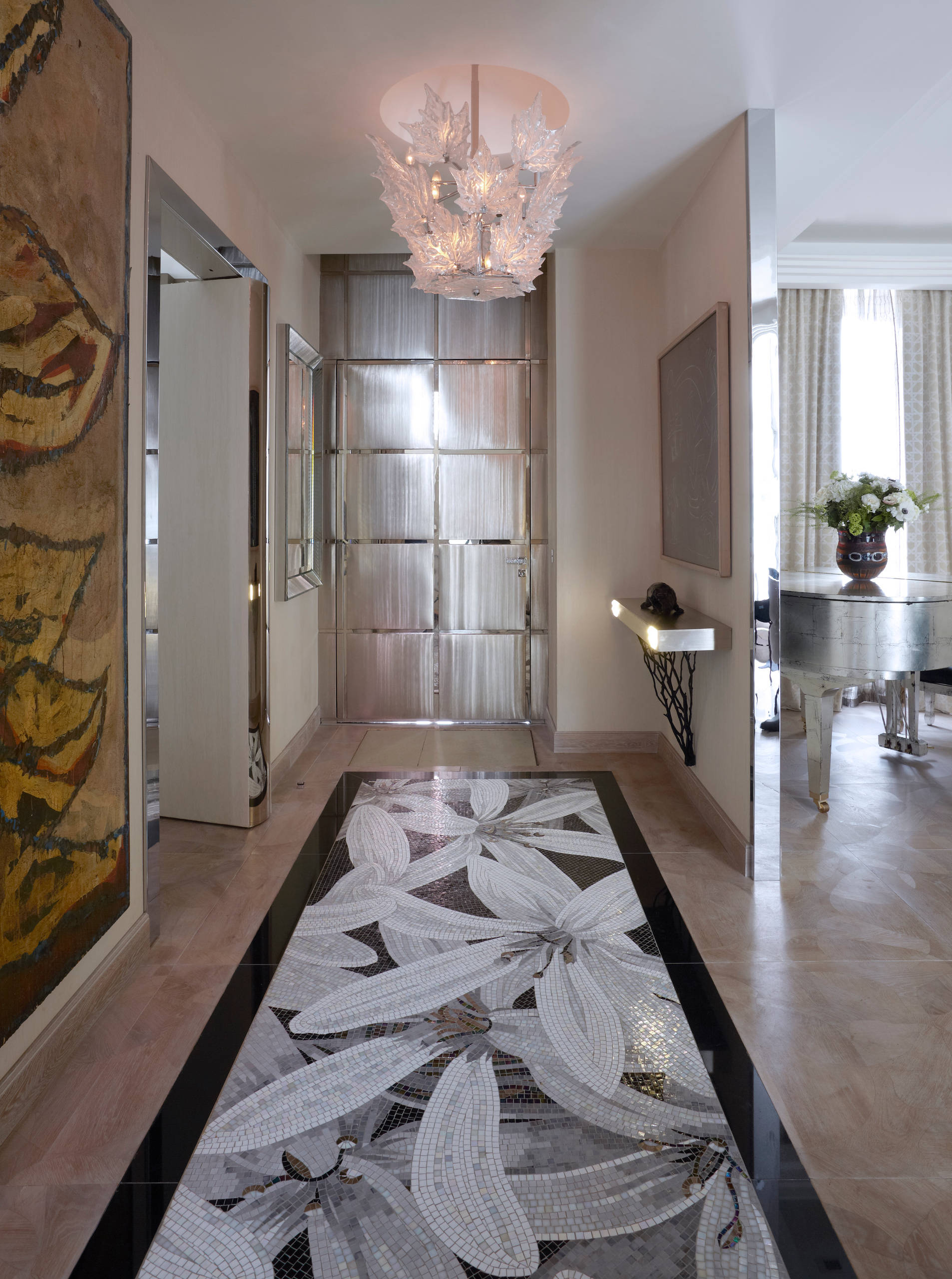 Фотоохота: 97 способов сделать прихожую яркой