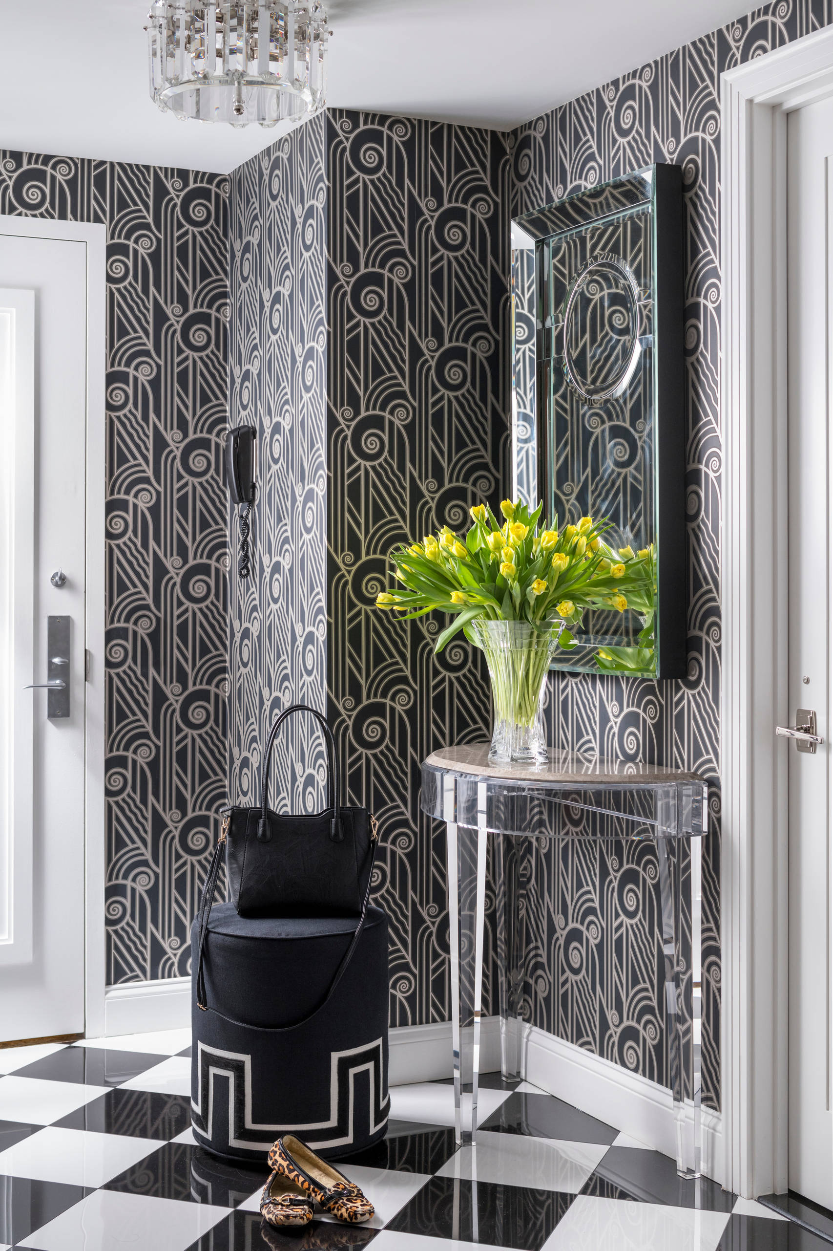 Вопрос: Как выбрать укладчика плитки