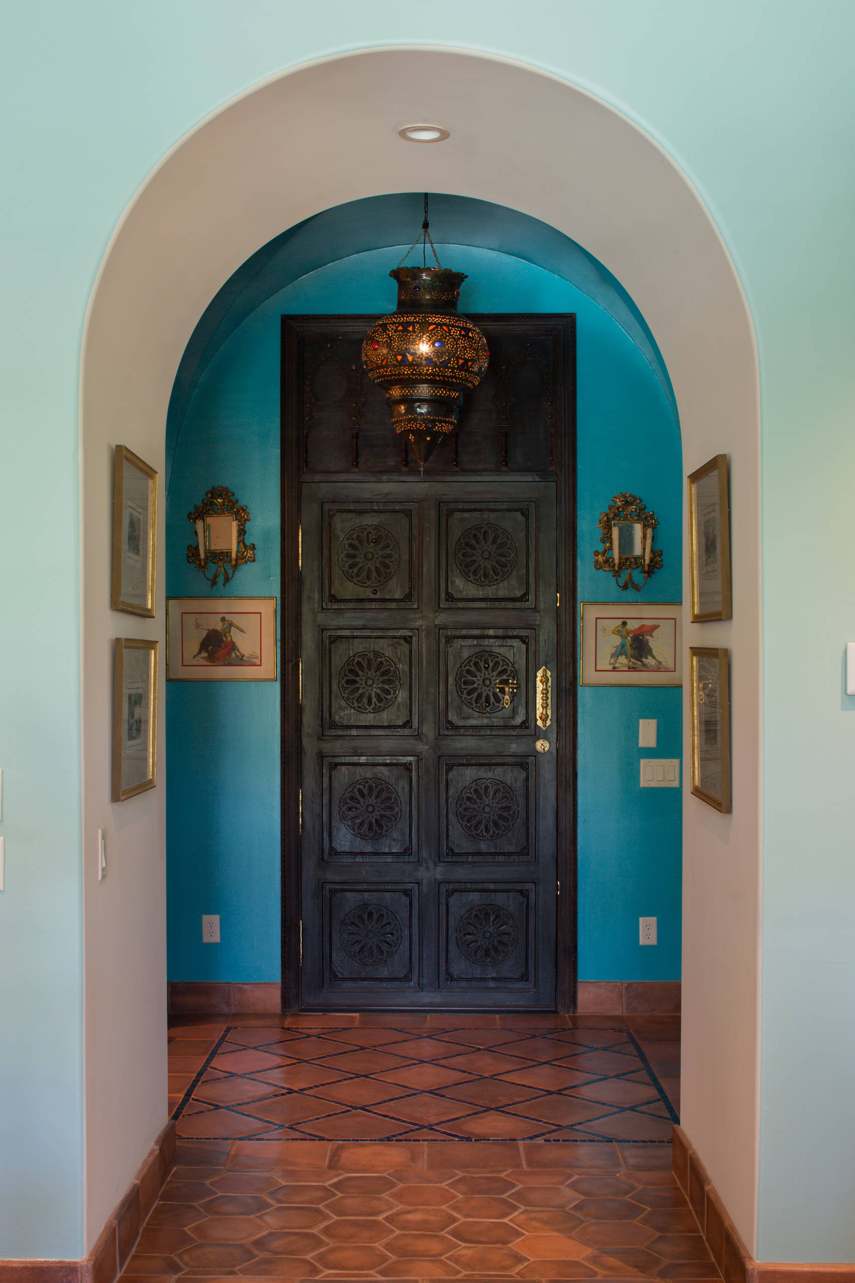 Цвет счастья: Как лучше использовать бирюзовый в интерьере