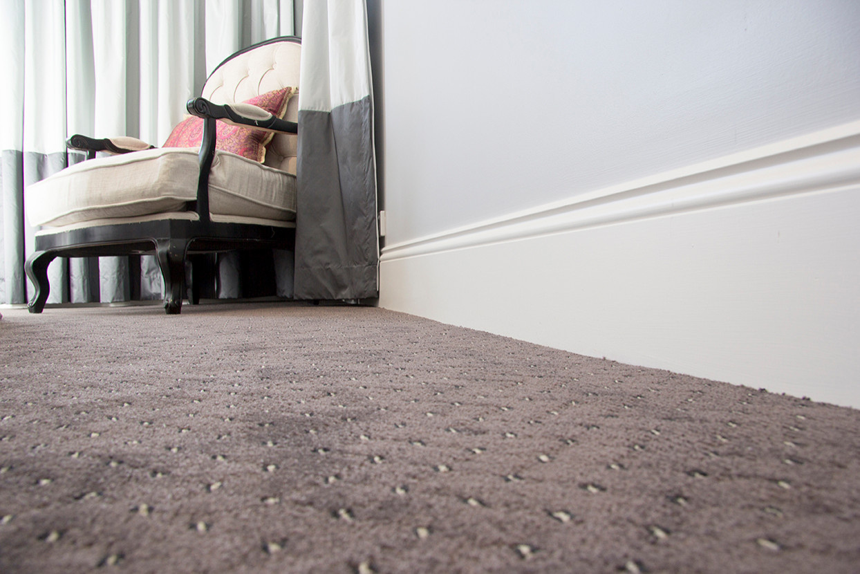 Гид покупателя: Как выбрать плинтус для пола — правила и советы