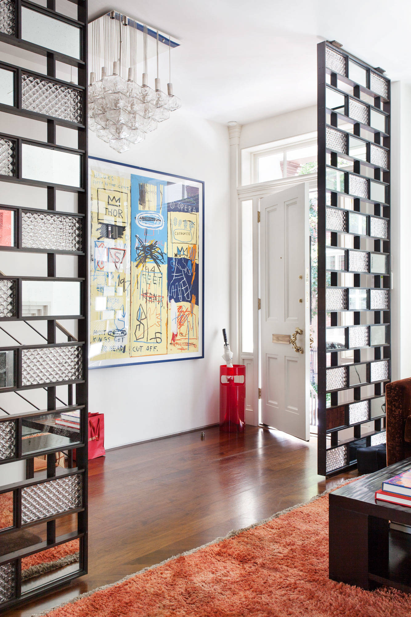 Фотоохота: Двери и перегородки с необычной расстекловкой