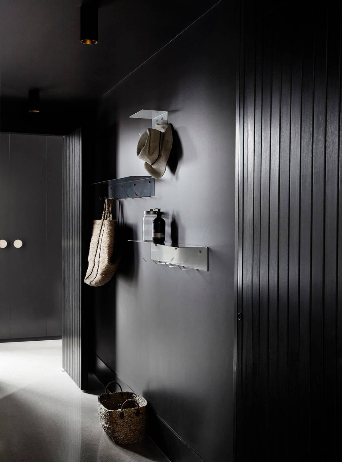 Прячем с умом: Где найти место для хранения вещей, если его нет