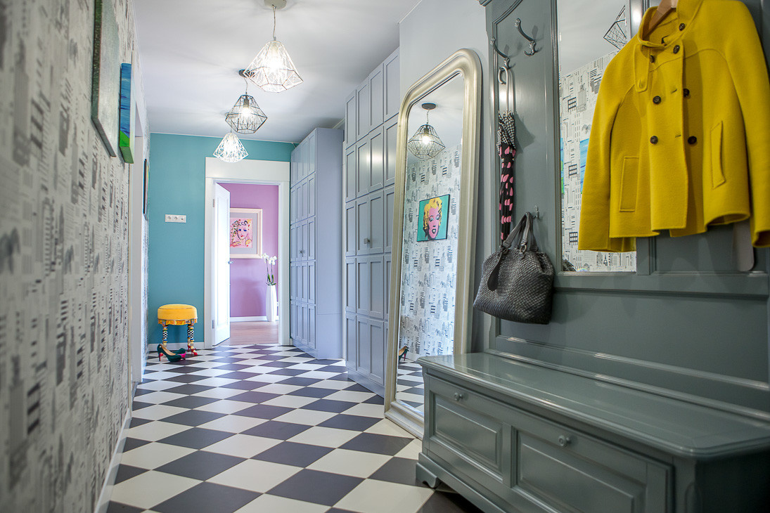 Houzz тур: Квартира-путешествие с графикой Анатолия Зверева