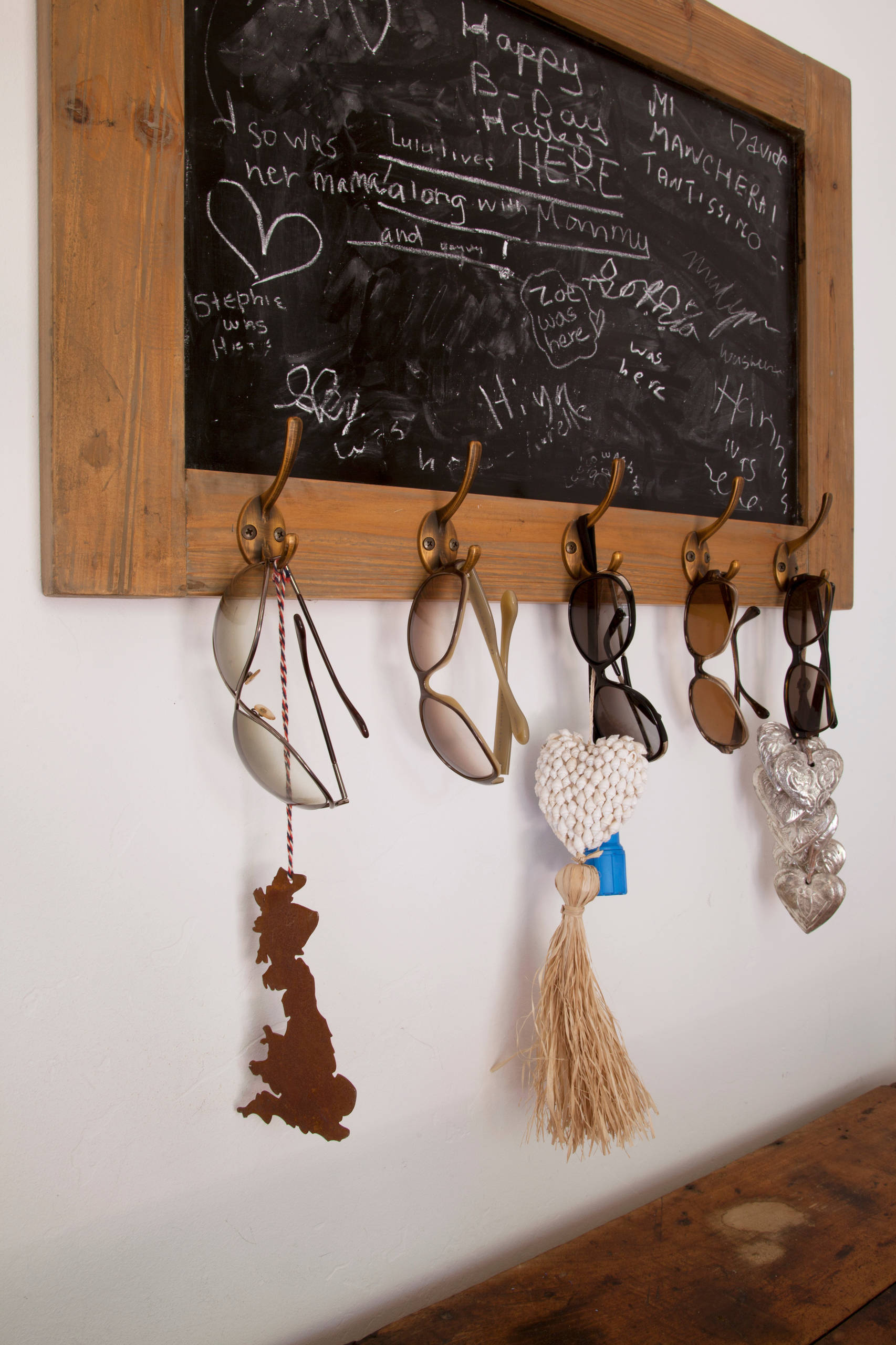 Дизайн-дебаты: «Мелочи из карманов» — где им место в квартире?