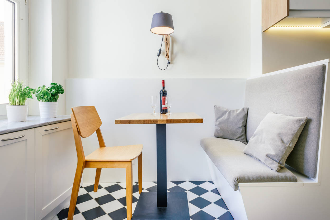 С миру по идее: Как организовать крошечную обеденную зону на кухне