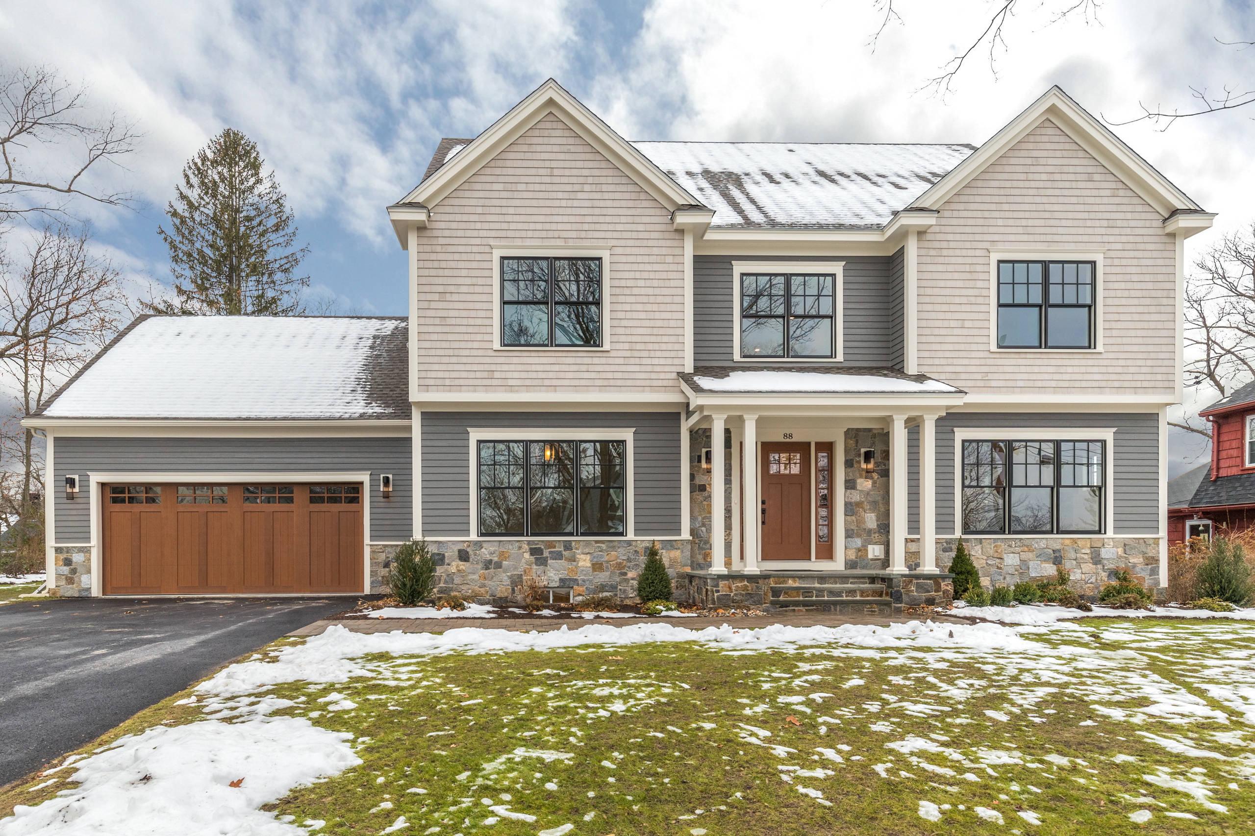 Как правильно: Решить проблему снега на участке